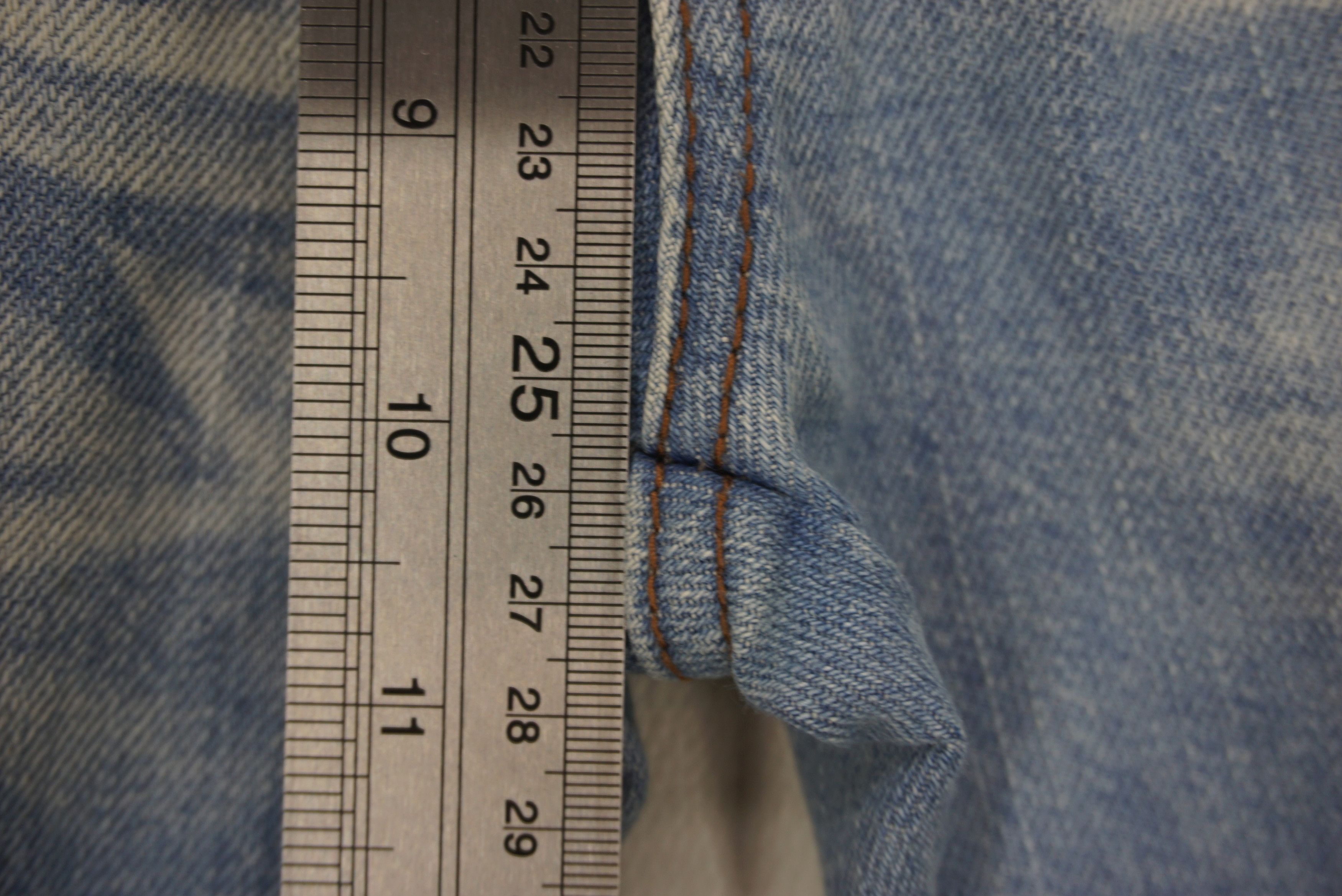 Gotcha Distressed Jeans fit W33xL27.5 Gotcha Low Rise Cropped Denim Size US 31 - 7 Thumbnail