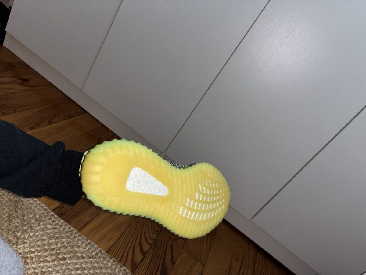 Yeezy Adidas Yeezy Boost 350 V2 Yeezreel (Non-Reflective) Size US 7 / IT 37 - 8 Thumbnail