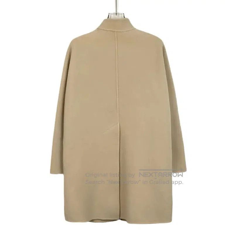 Burberry Burberry Women's Wool Coat in Brown. Size XS / US 0-2 / IT 36-38 - 2 Thumbnail