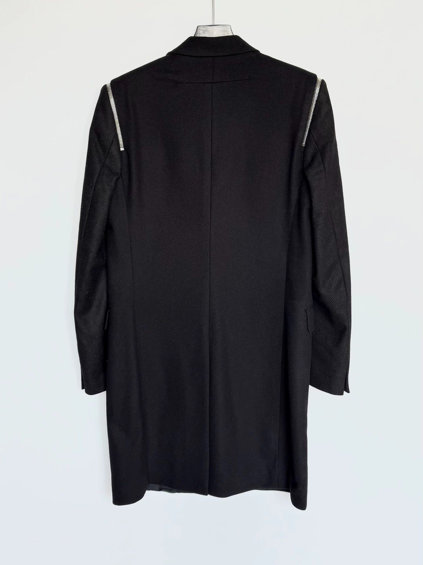 Givenchy Givenchy Black Wool Blend Zip Shoulder Overcoat 48 Size US M / EU 48-50 / 2 - 4 Thumbnail