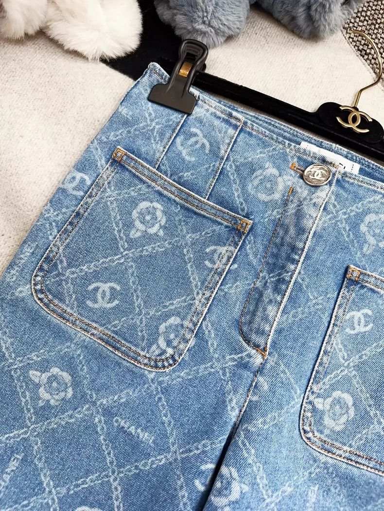 Chanel Chanel 23A blue camellia diamond checkered jeans Size 25" / US 0 / IT 36 - 2 Thumbnail