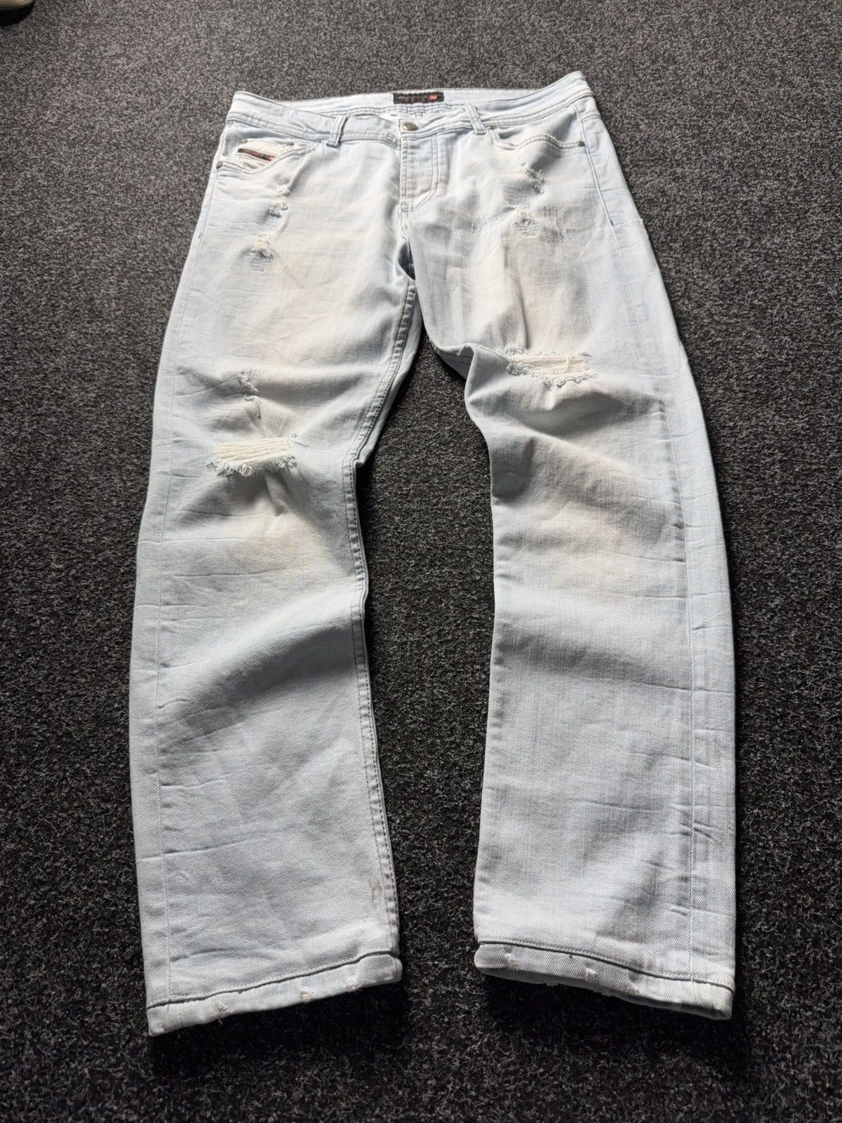 Diesel 00s Diesel Industry Light Wash Distressed Jeans Y2K Italy Size US 34 / EU 50 - 1 Thumbnail