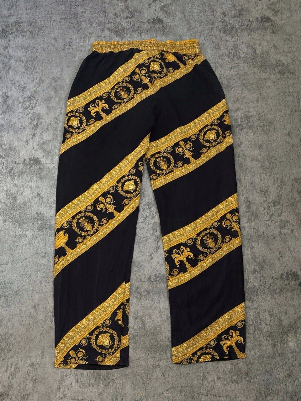 Versace Versace Black Gold Baroque Mulberry Silk Pajama Pants Size US 32 / EU 48 - 2 Thumbnail