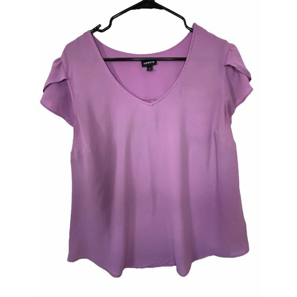 Torrid Torrid Professional Loose Fit Short Sleeve Blouse Size XS / US 0-2 / IT 36-38 - 1 Thumbnail