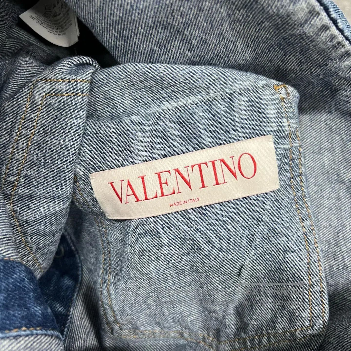 Valentino Valentino Big Logo Denim Shirt Jacket. Size US S / EU 44-46 / 1 - 7 Thumbnail