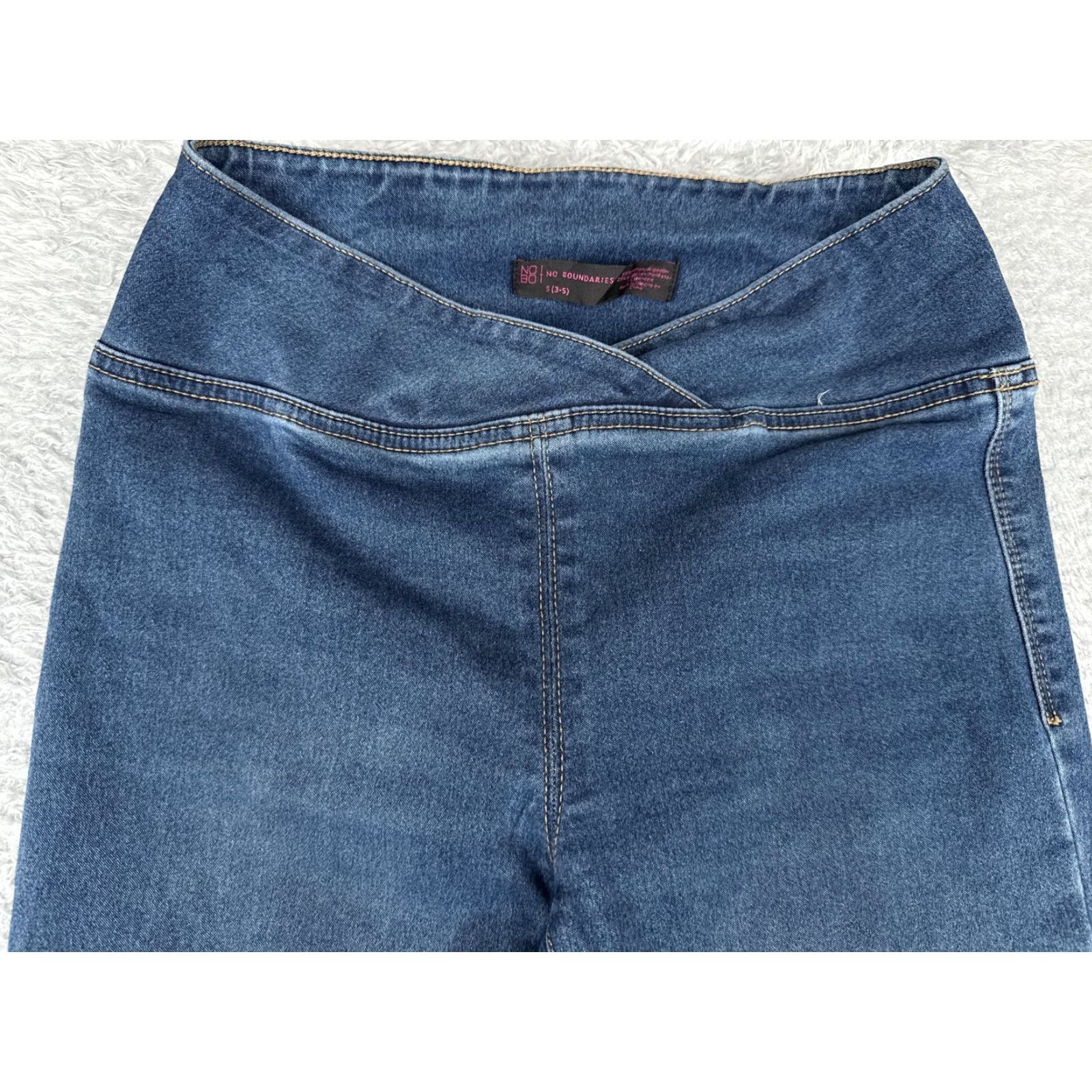 Vintage No Boundaries Jeans Flared Juniors S 27x29 Blue Mid Rise Elastic Waist 5-Pocket Denim Women Size 28" / US 6 / IT 42 - 4 Thumbnail