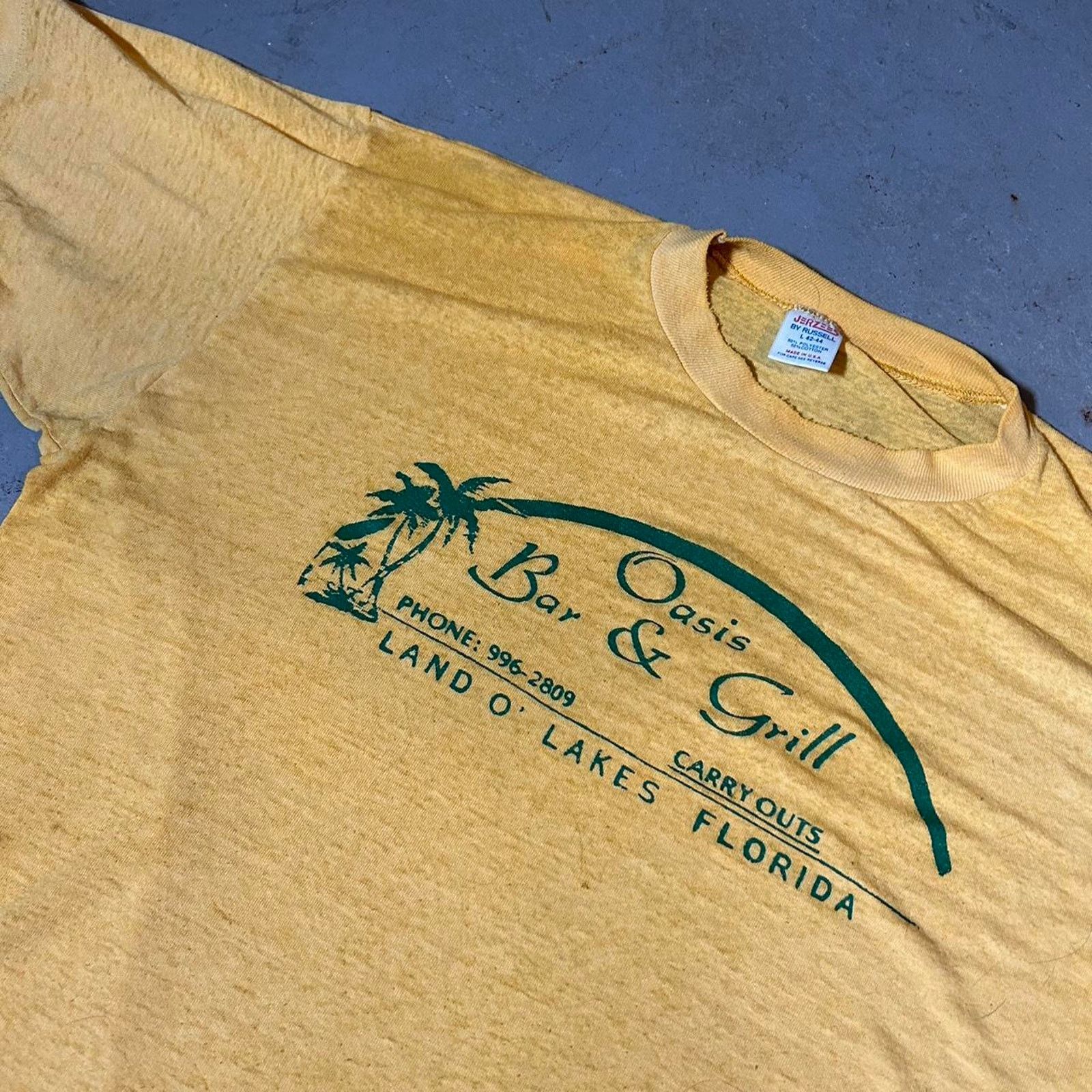 Jerzees 90s single stich yellow tee Size US L / EU 52-54 / 3 - 2 Thumbnail