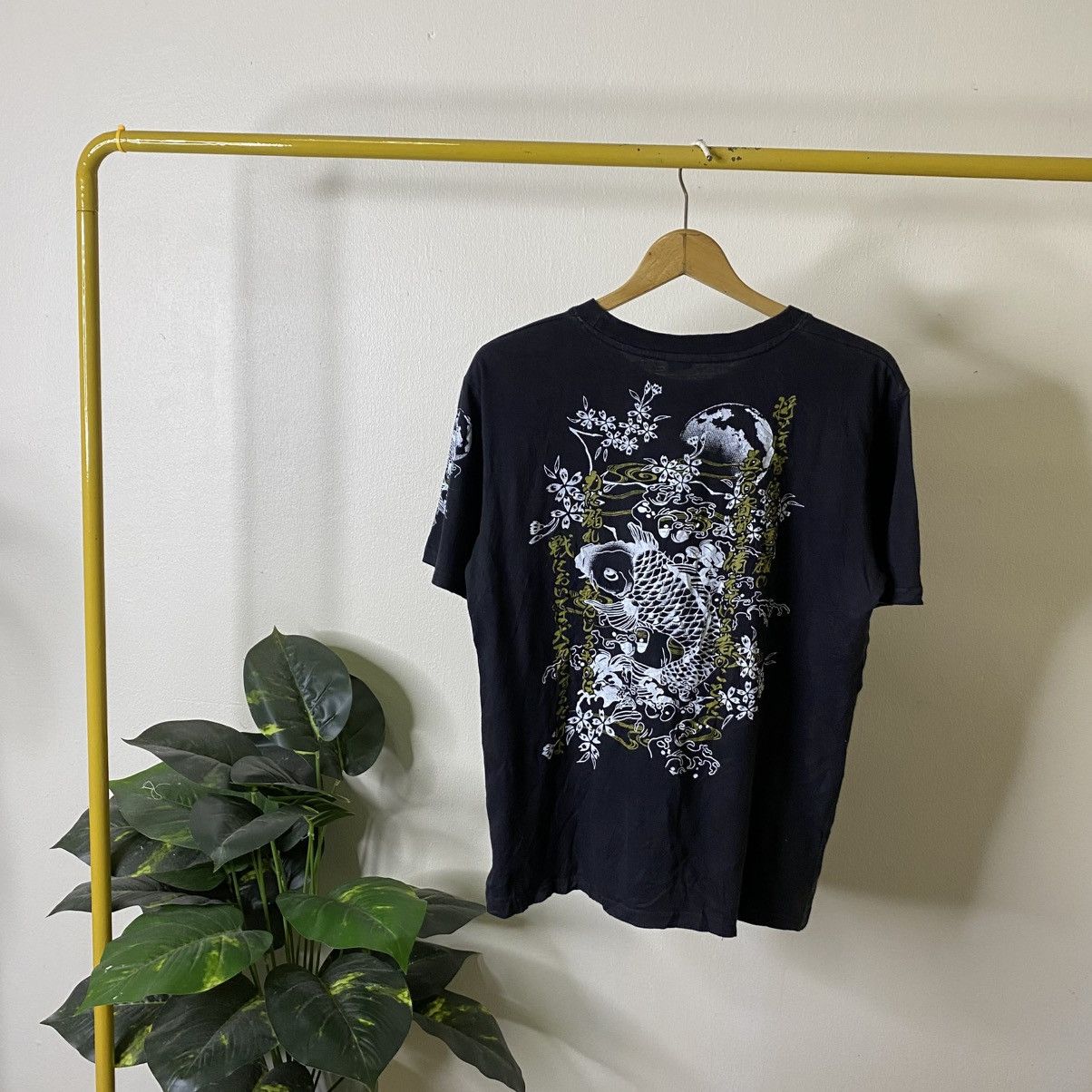 Japanese Brand KoiFish Sukajan Ed Hardy Karakuri Tamashii Style T Shirt Size US M / EU 48-50 / 2 - 1 Thumbnail