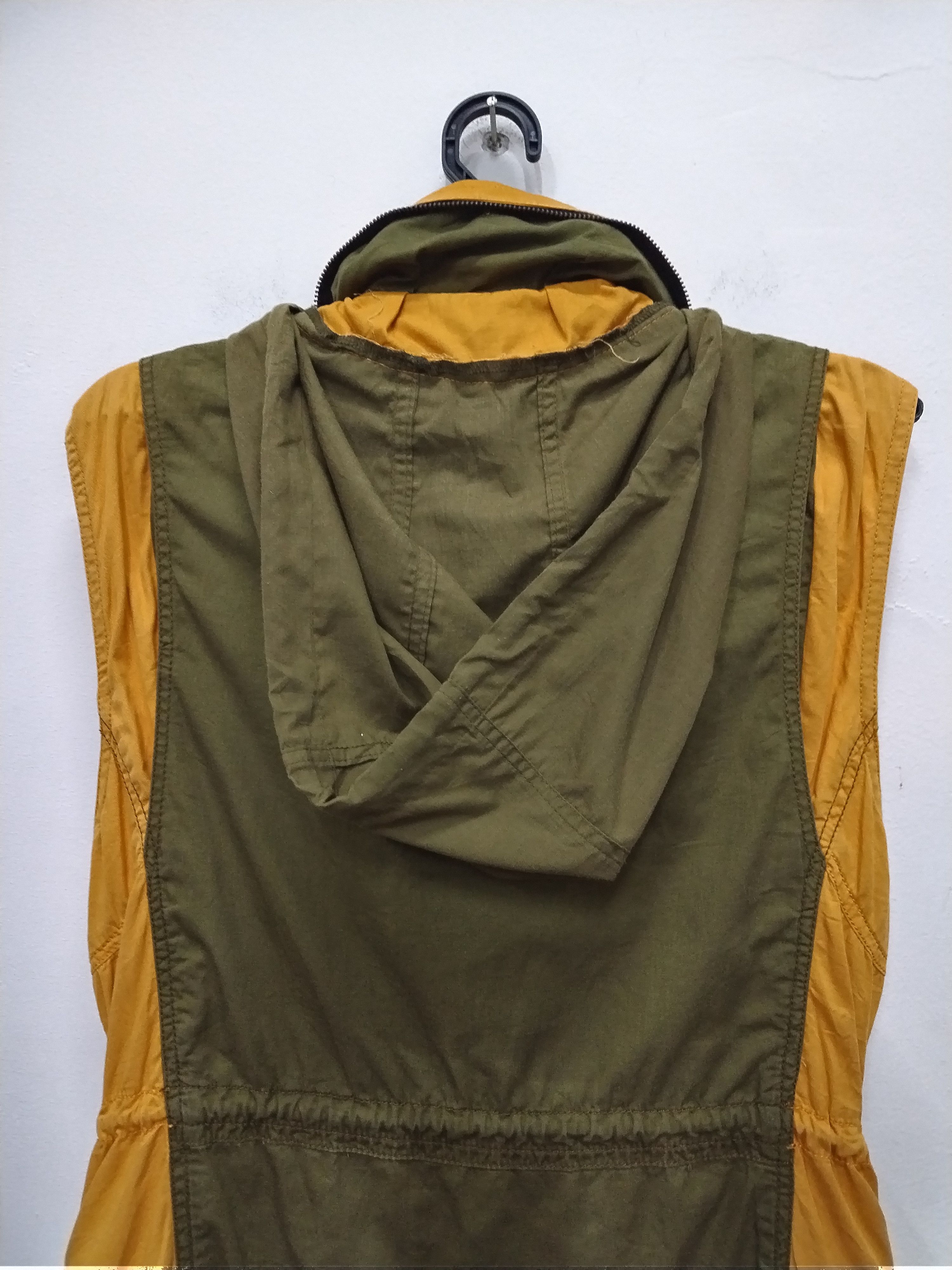 Vintage NICE DESIGN UTILITY EUROPEAN RAW CASUAL VEST HOODIE Size US M / EU 48-50 / 2 - 14 Thumbnail