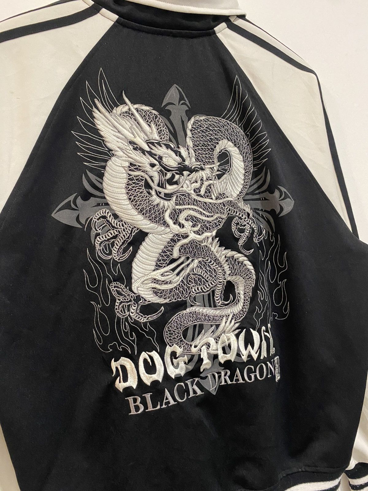 Dogtown × Japanese Brand × Vintage Vintage Y2K DOGTOWN Black Dragon Jacket Size US L / EU 52-54 / 3 - 2 Thumbnail