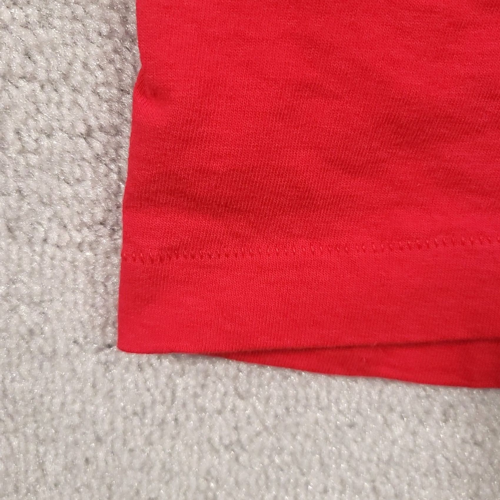 Fruit Of The Loom VINTAGE Fruit of the Loom T-Shirt Mens Medium Two Toned Red Black Single Stitch USA Shirt Mens Size US M / EU 48-50 / 2 - 6 Thumbnail