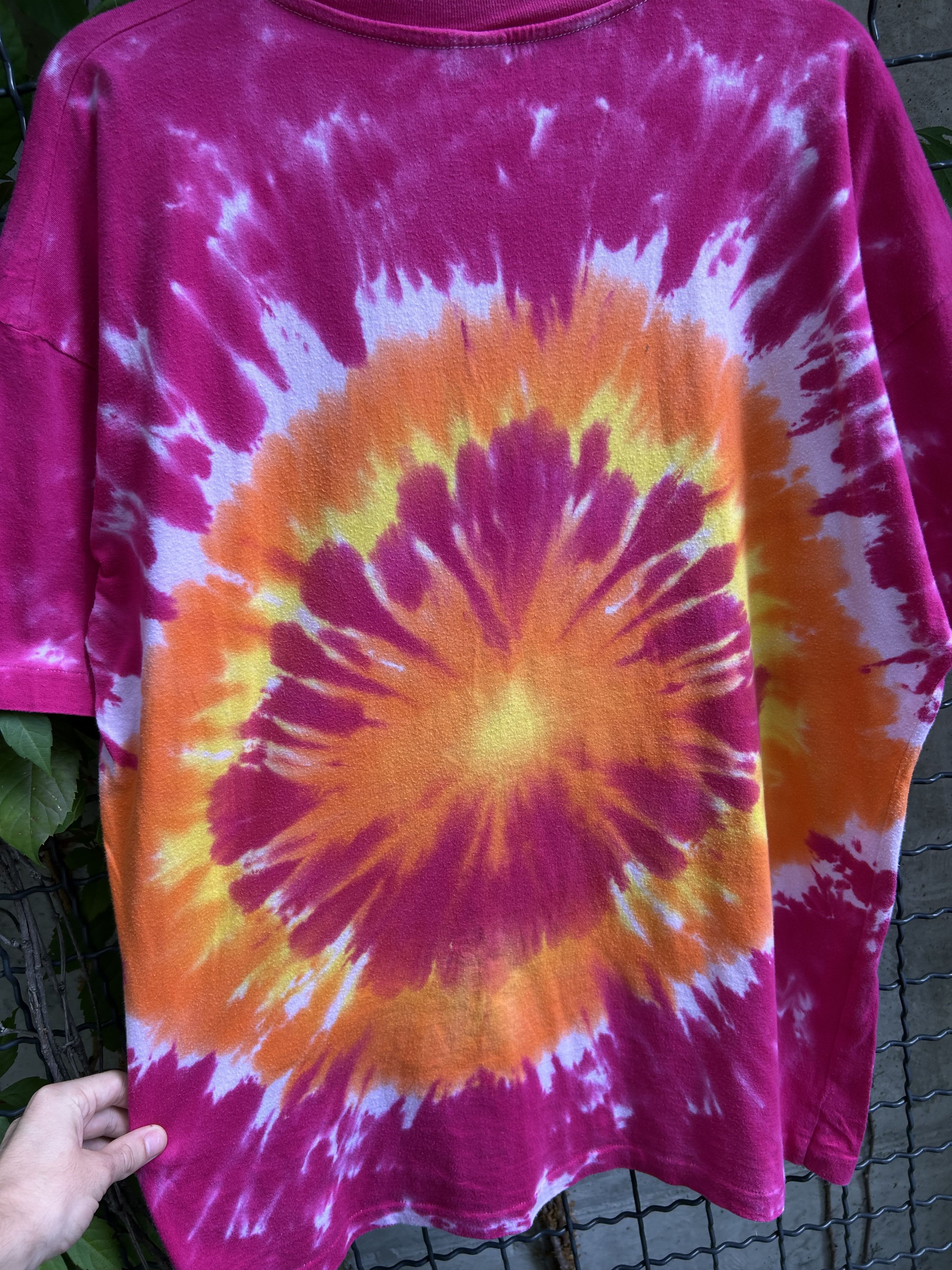 Band Tees Vintage 90s Levellers Rock Band Tie Dye T-shirt Size US XL / EU 56 / 4 - 8 Thumbnail