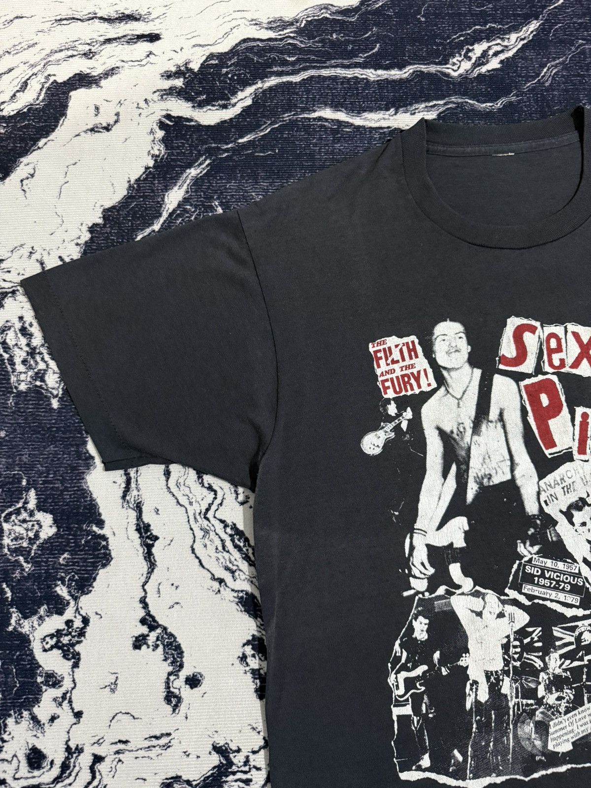 Band Tees Vintage sex pistols the filth & the fury 1980 tshirt Size US M / EU 48-50 / 2 - 6 Thumbnail