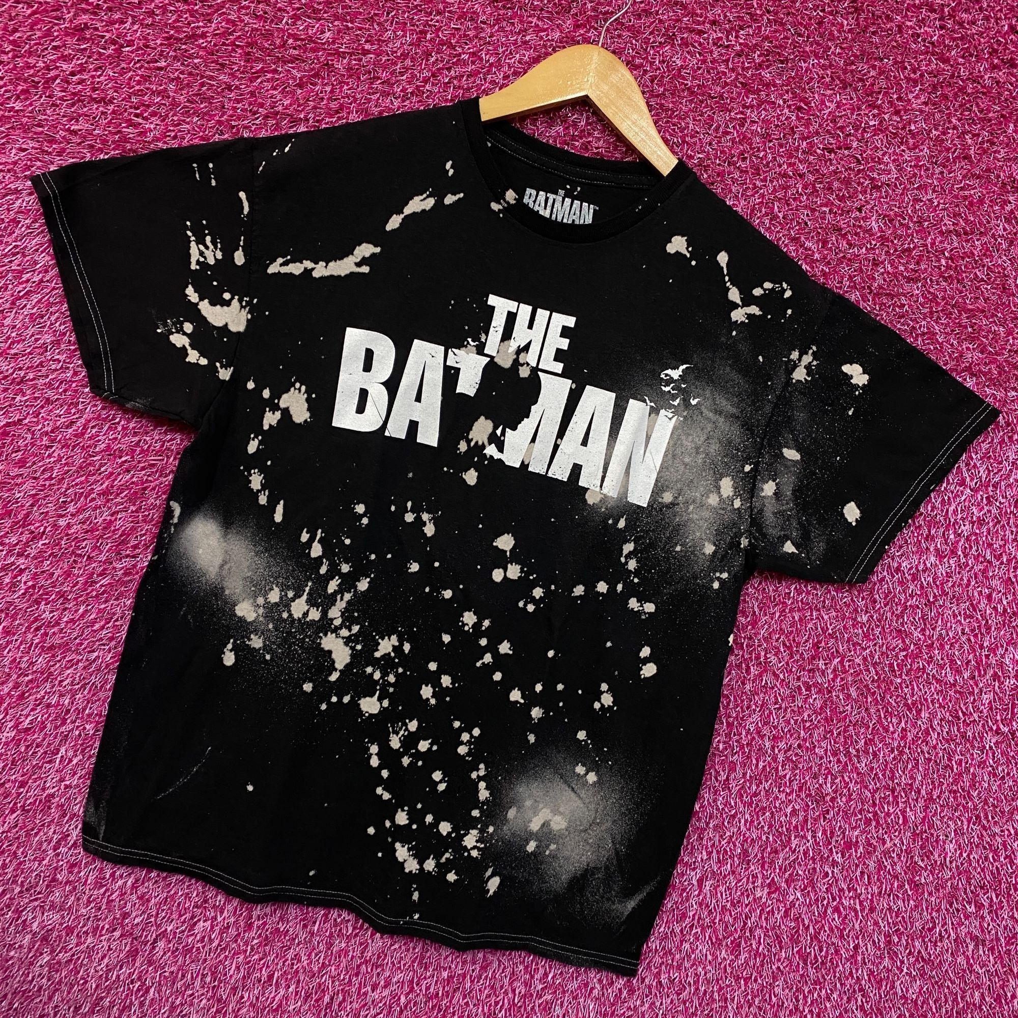 DC Comics The Batman Silhouette Spell-Out Movie Poster Splatter Dye L Size US L / EU 52-54 / 3 - 3 Thumbnail