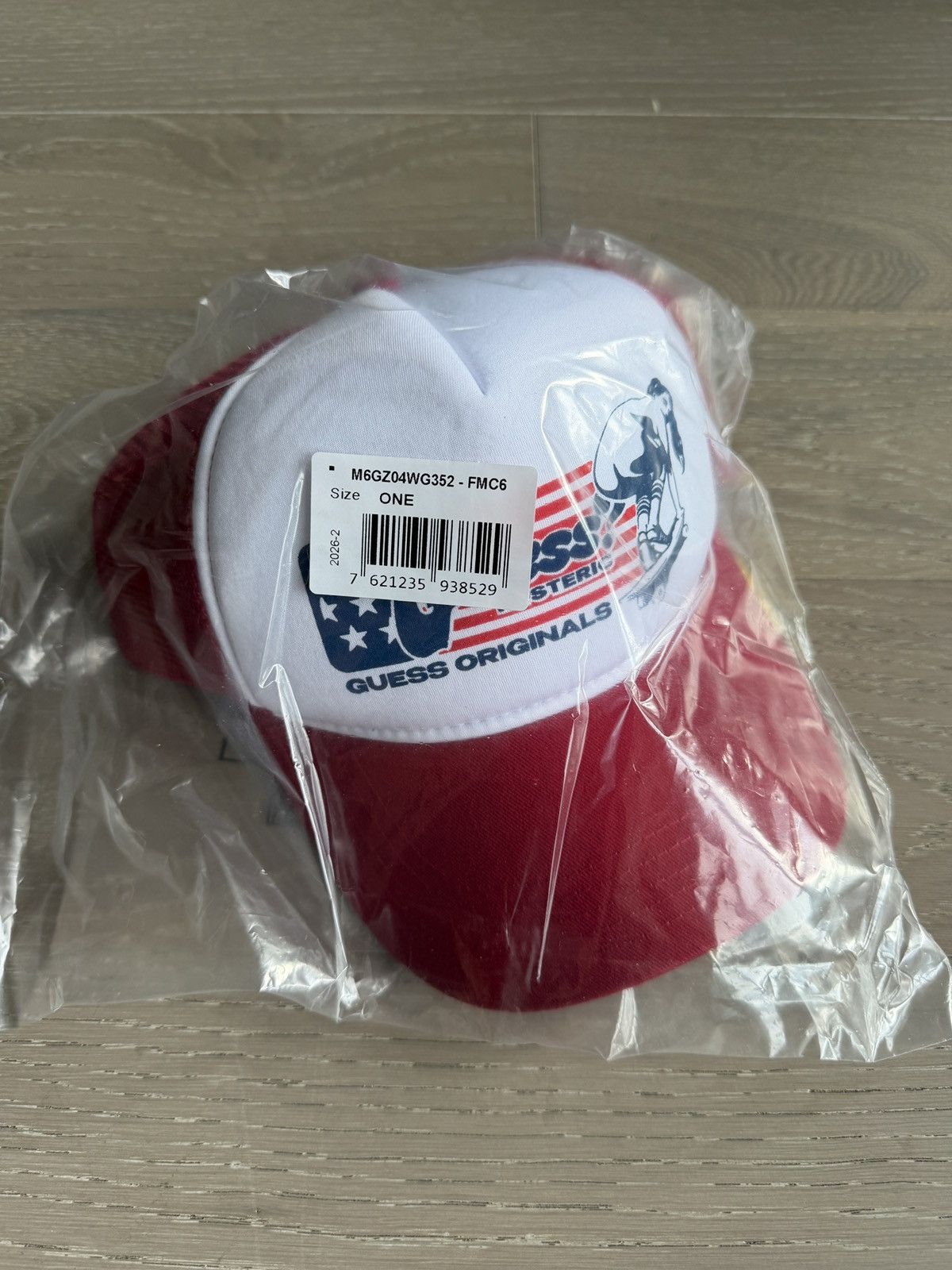 Hysteric Glamour HYSTERIC GLAMOUR x GUESS JEANS RED BASEBALL HAT TRUCKER Size ONE SIZE - 2 Thumbnail