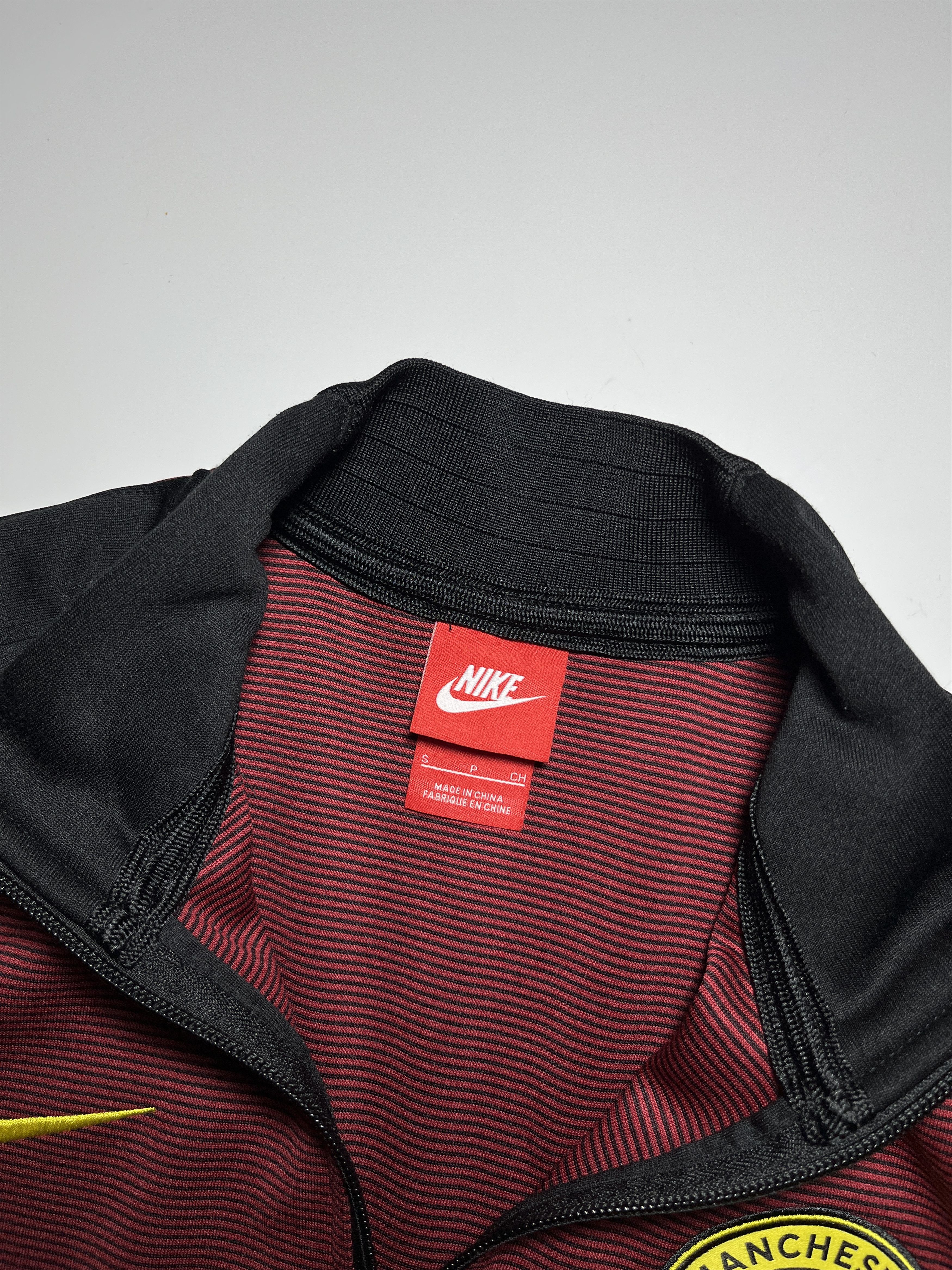 Nike Nike Manchester City 2016-17 Track Jacket Size S Size US S / EU 44-46 / 1 - 9 Thumbnail