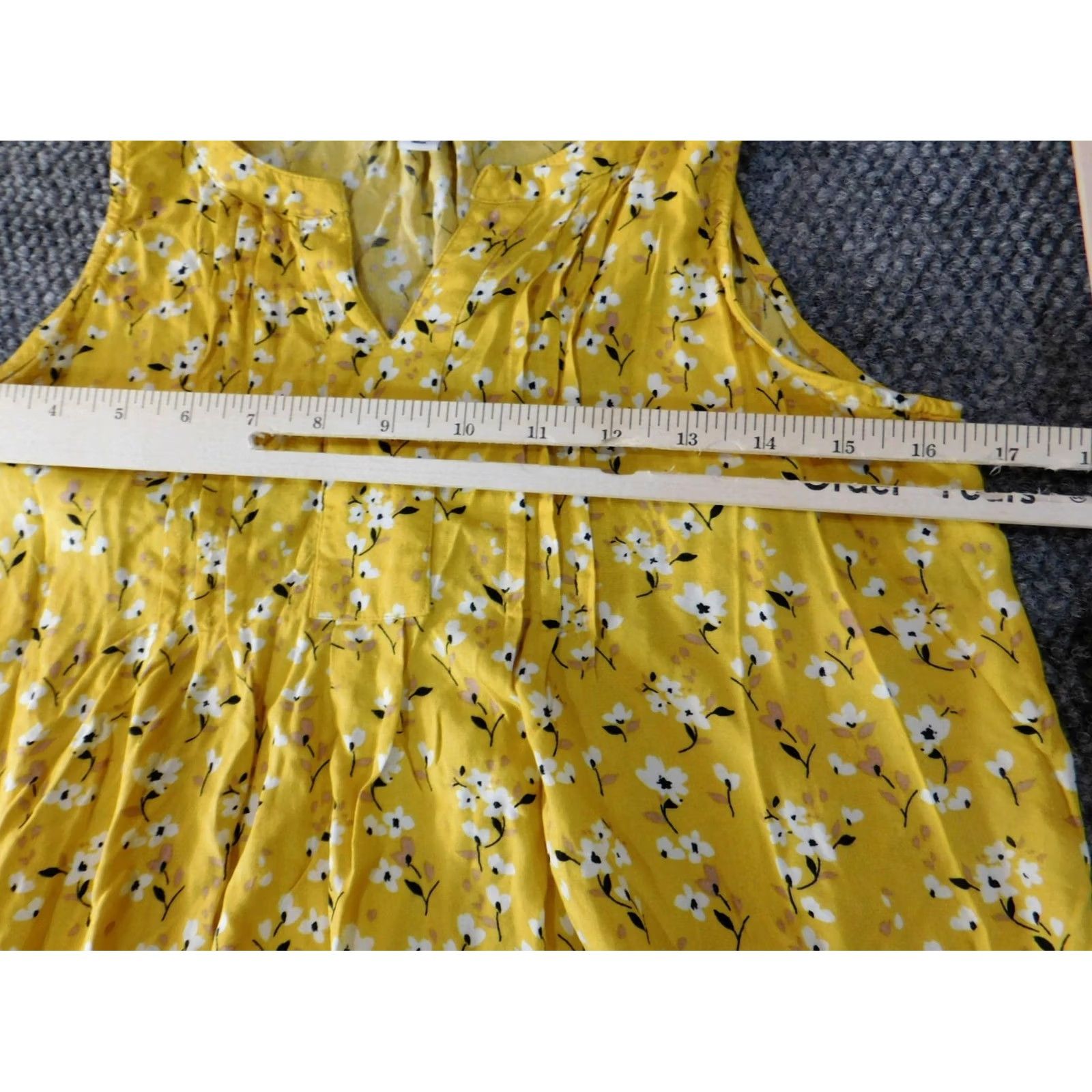 Croft & Barrow Croft & Barrow Womens Blouse PS Petites yellow floral top sleeveless collared rayon casual Size S / US 4 / IT 40 - 5 Thumbnail