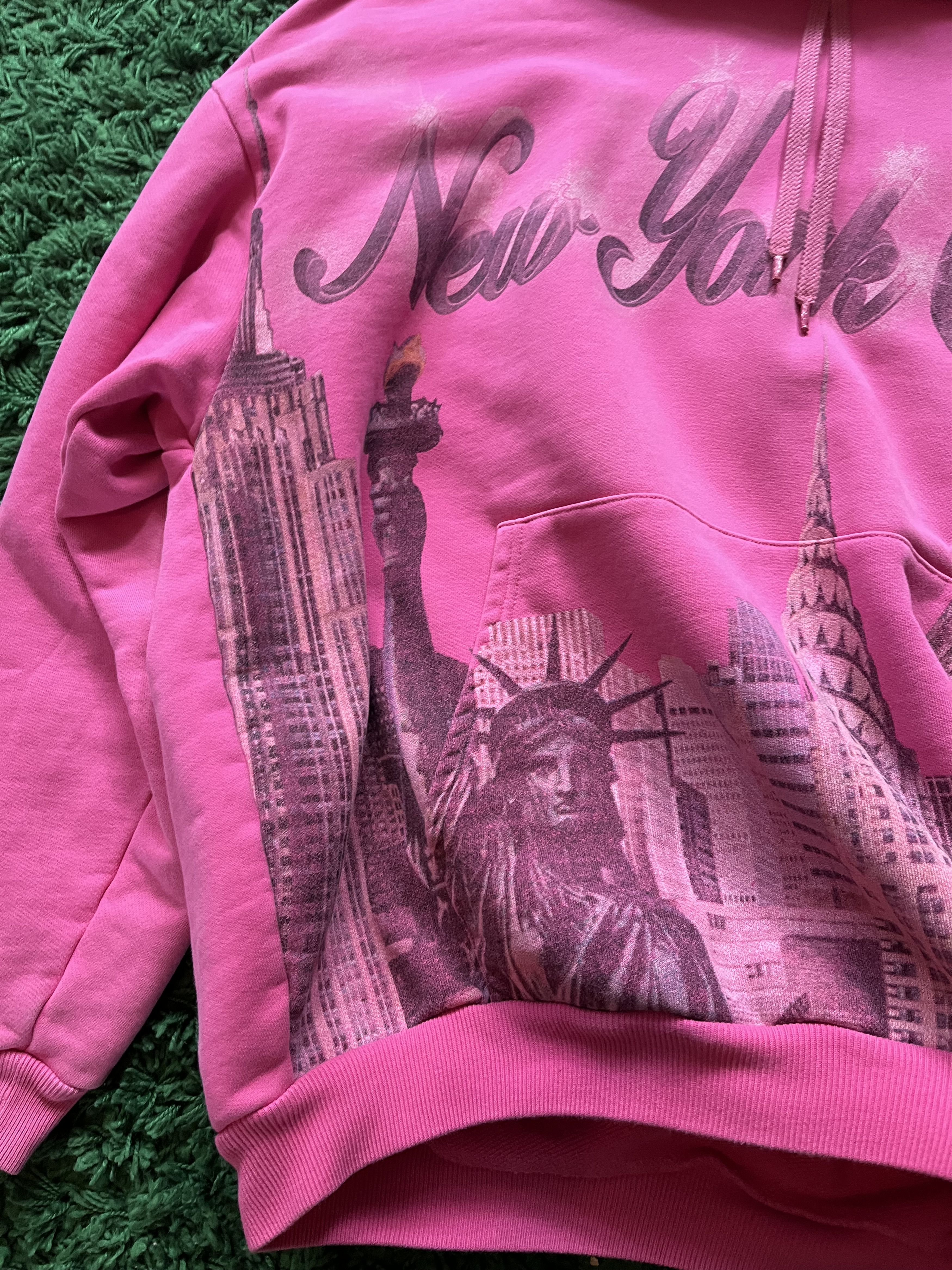 Balenciaga Balenciaga New York Pink Hoodie Size US L / EU 52-54 / 3 - 3 Thumbnail