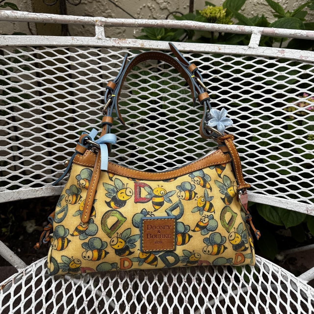 Dooney & Bourke Rare Dooney & Bourke Bumble Bee Bag Size ONE SIZE - 1 Thumbnail