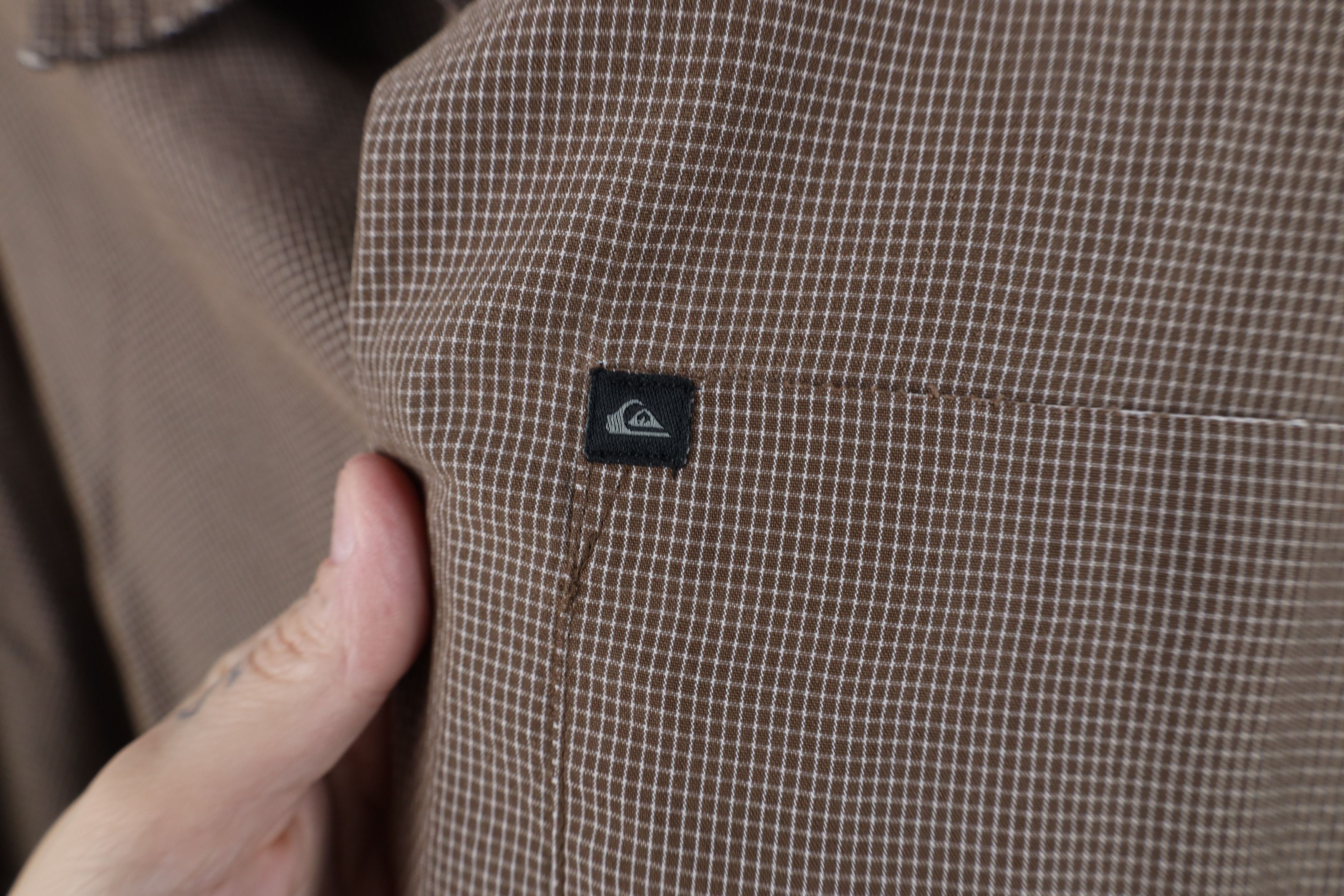 Quiksilver Vintage 90s Y2K Quiksilver Surfing Short Sleeve Button Shirt Size US L / EU 52-54 / 3 - 4 Thumbnail