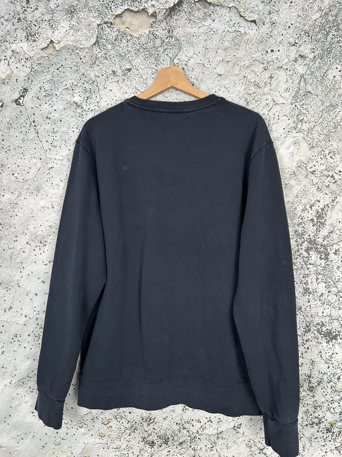 Fred Perry Vintage Fred Perry Crewneck Streetwear Drill Rap Baggy Skate Size US XL / EU 56 / 4 - 4 Thumbnail