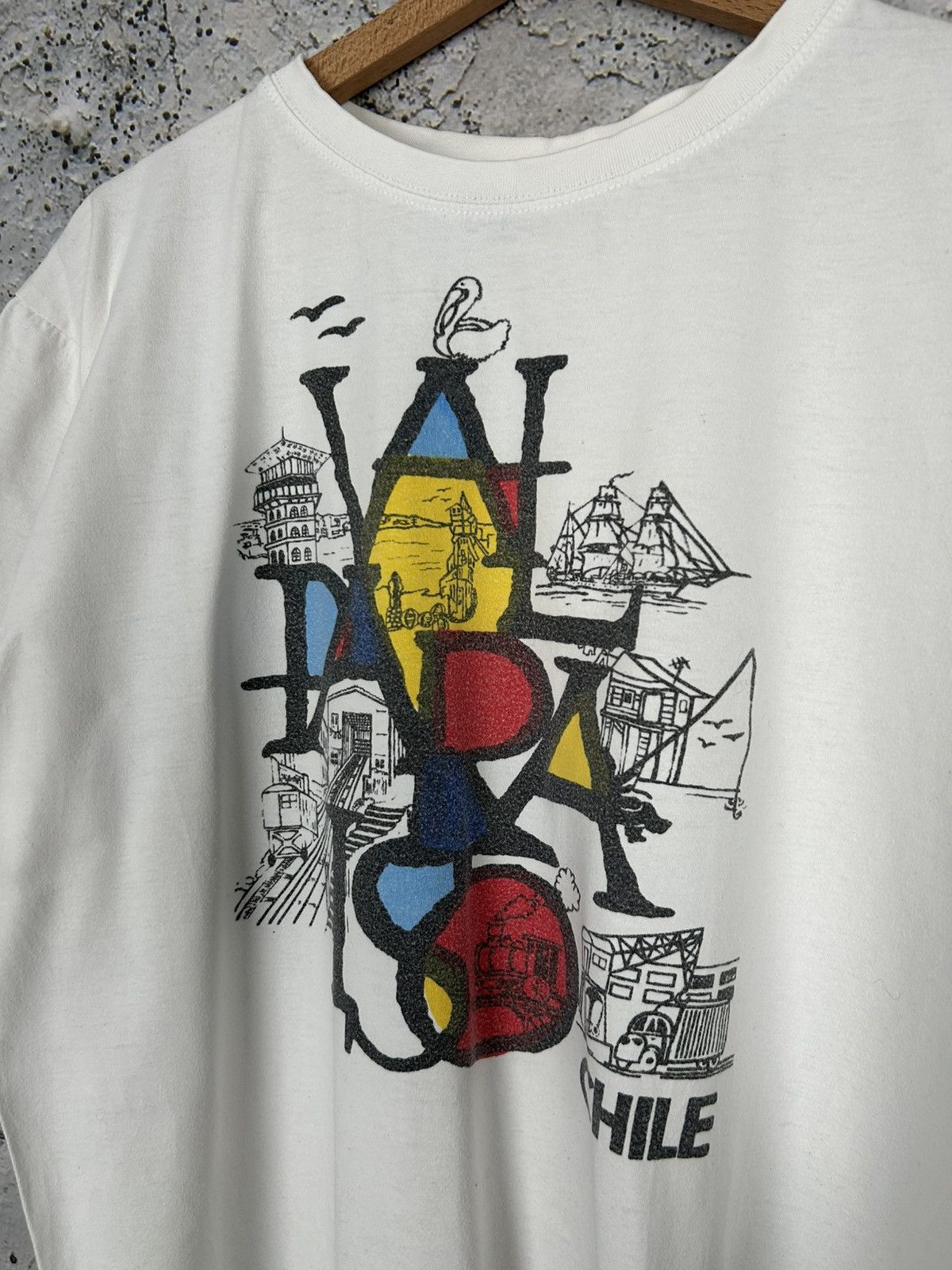 Vintage Vintage Chile Tourist Graphic Tee Streetwear Hype Skate Size US L / EU 52-54 / 3 - 3 Thumbnail
