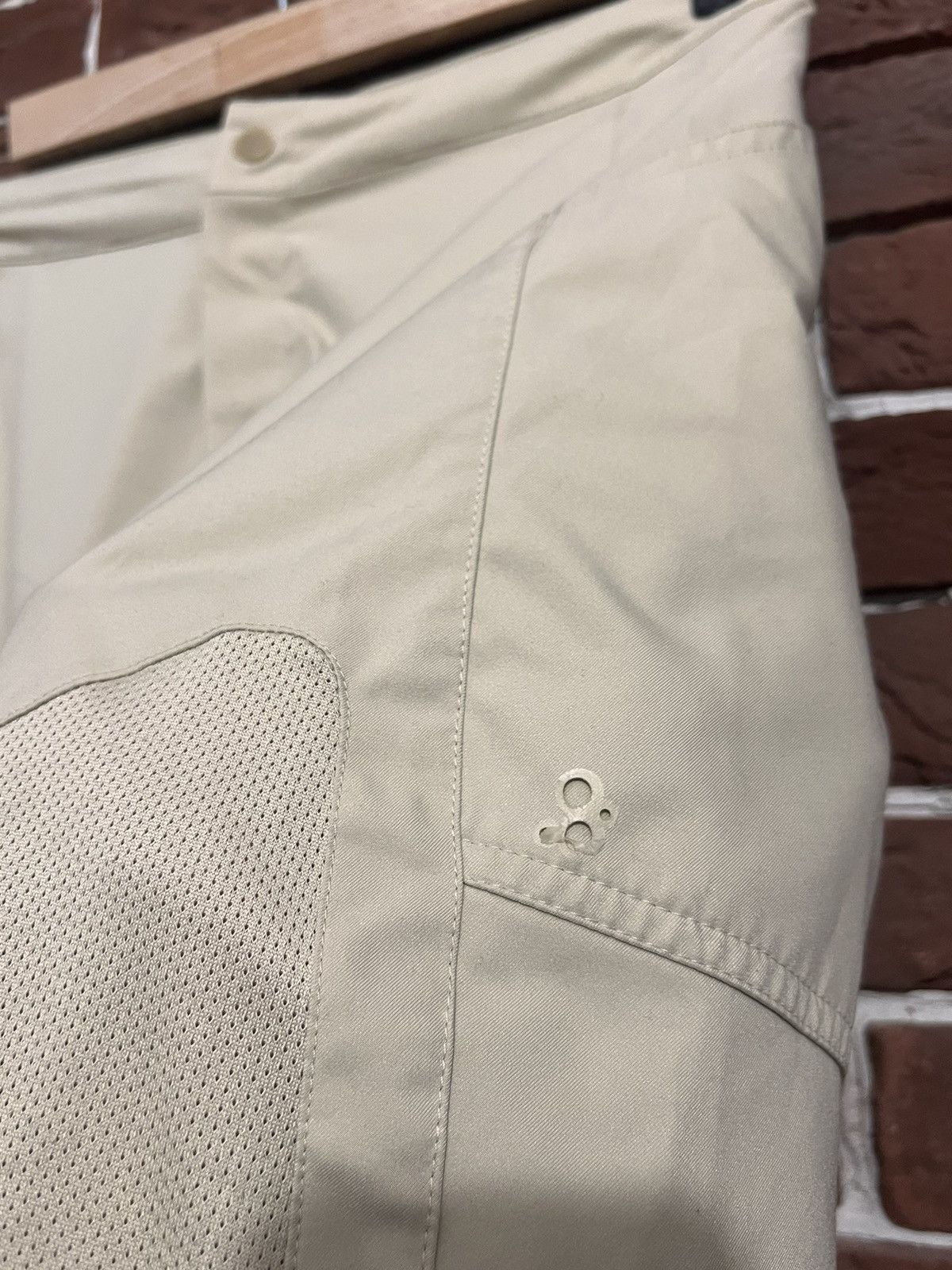 Nike Vintage Nike ACG Biege Cargo Shorts Rare Streetwear Hype Size US 32 / EU 48 - 8 Thumbnail