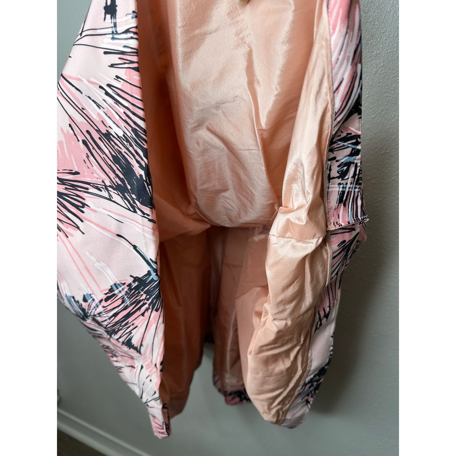 Carolina Herrera NWT Carolina Herrera Pink Parasol Print Strapless Dress S Size S / US 4 / IT 40 - 13 Thumbnail