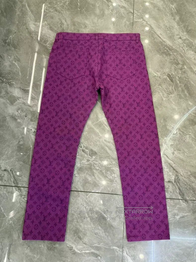 Louis Vuitton Louis Vuitton Purple full-print presbyopic jeans Size US 34 / EU 50 - 4 Thumbnail