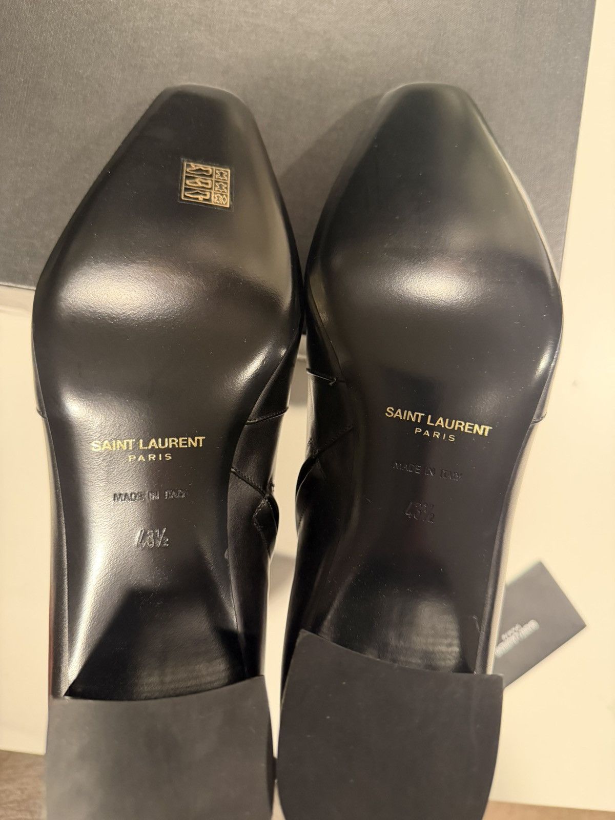 Saint Laurent Paris SAINT LAURENT XIV Leather Chelsea Boots 43.5/10.5 Size US 10.5 / EU 43-44 - 5 Thumbnail