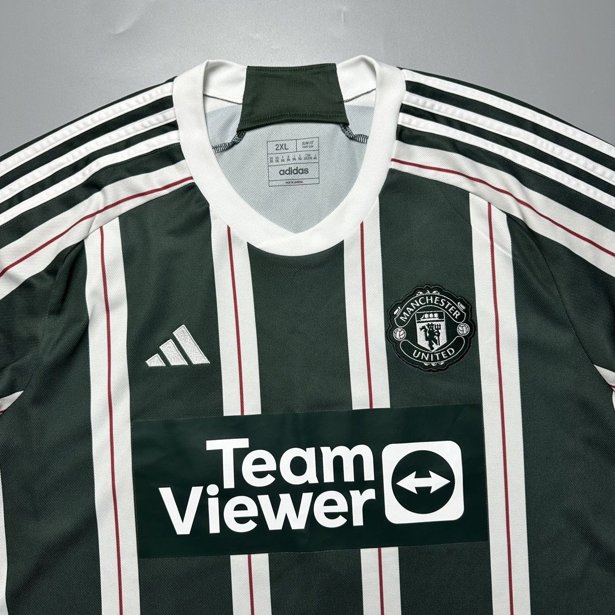 Vintage MAN UNITED ADIDAS 2023/2024 SOCCER AWAY JERSEY #39 MCTOMINAY Size US XXL / EU 58 / 5 - 4 Thumbnail