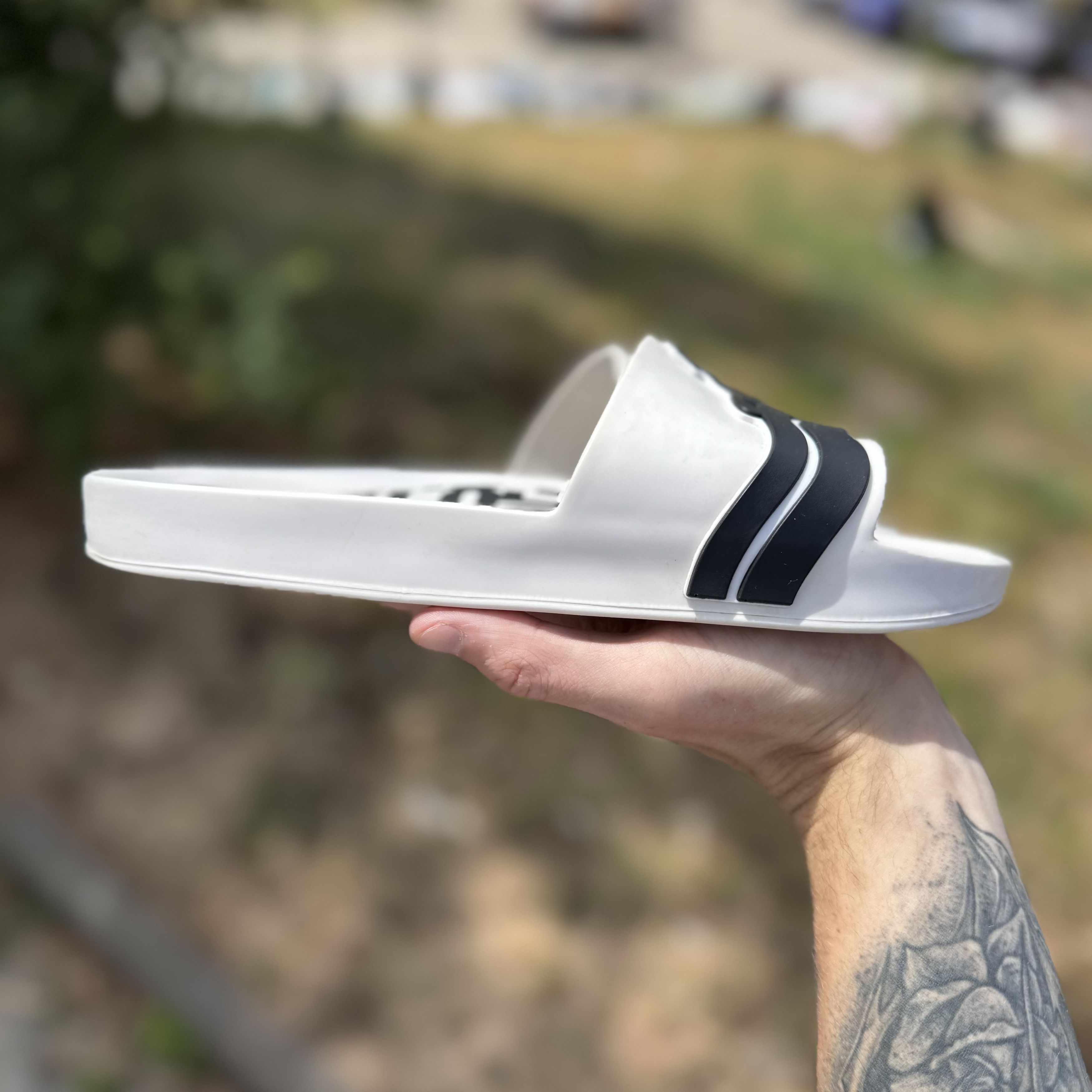 Vivienne Westwood Vivienne westwood melissa pattern white beach slides sandals Size US 6 / EU 39 - 6 Thumbnail