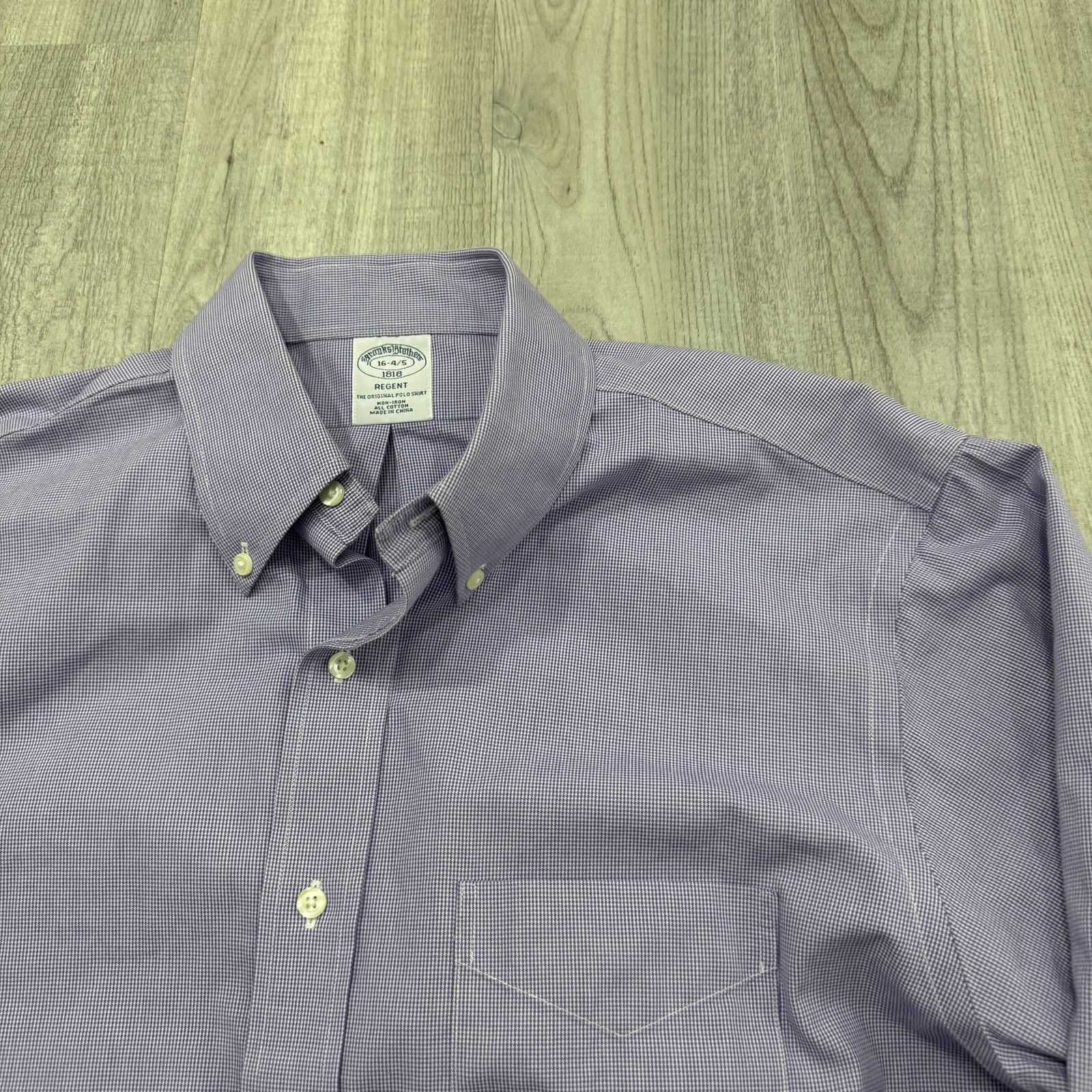 Brooks Brothers Brooks Brothers Shirt Men's 16-4/5 Purple White Gingham Size US L / EU 52-54 / 3 - 3 Thumbnail