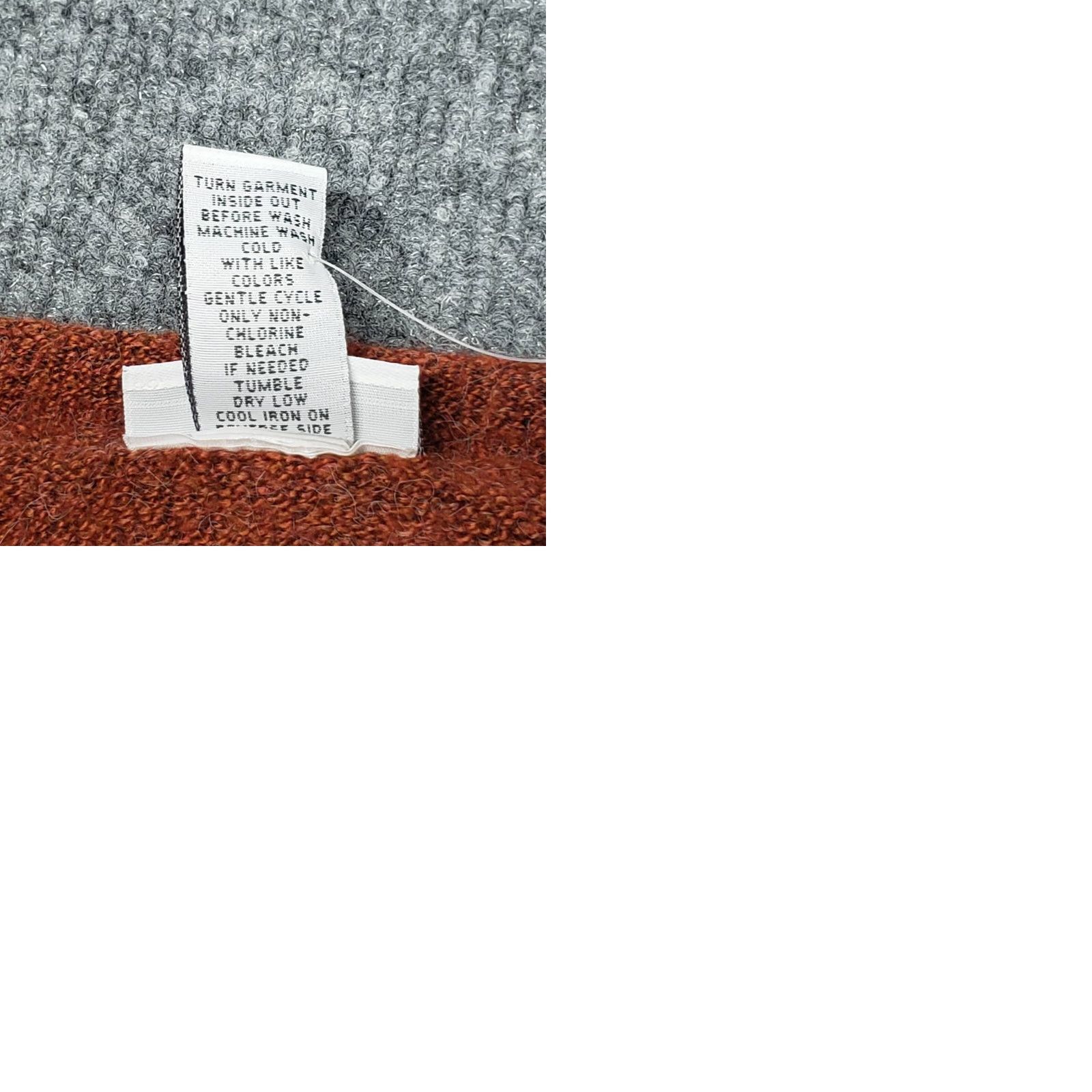 Vintage Rue21 Sweater Womens M Red V Neck Long Sleeve Solid Polyester Blend Pullover All Seasons, Stretch Size M / US 6-8 / IT 42-44 - 9 Thumbnail