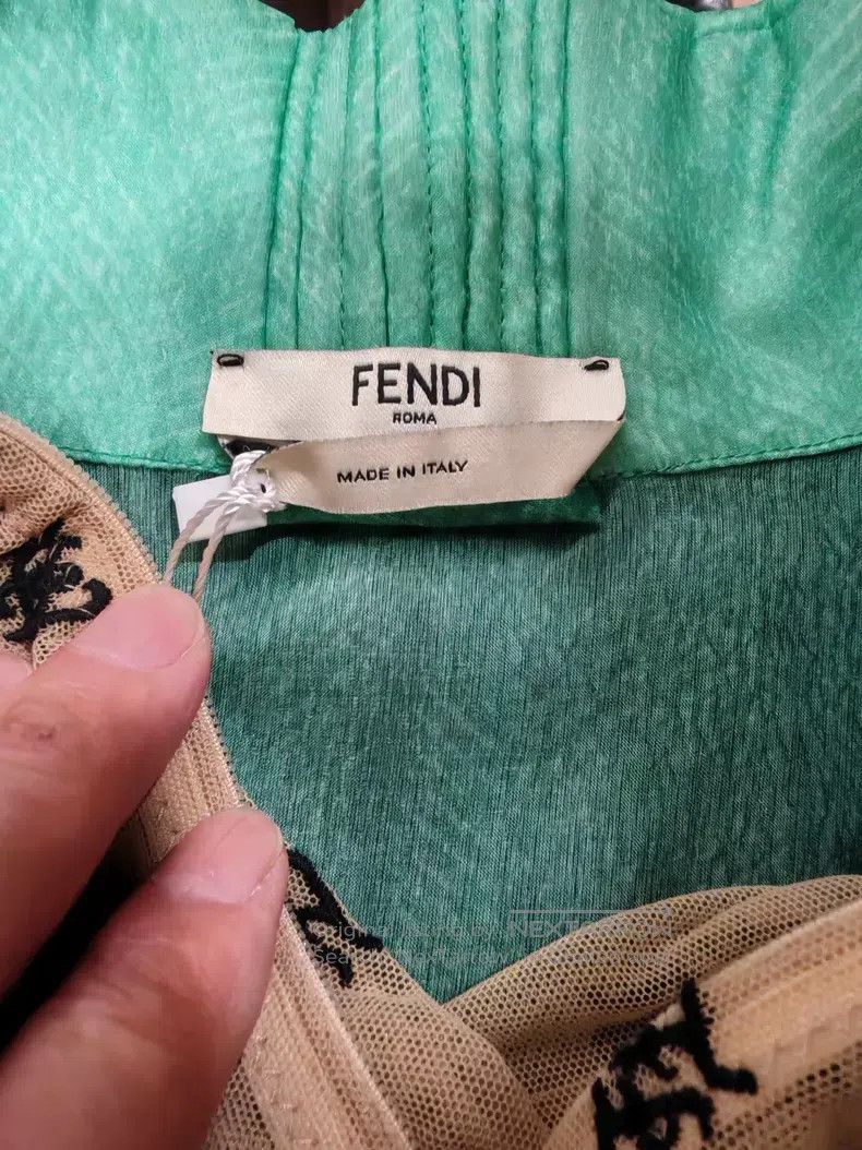 Fendi Fendi Dress, made of green silk fabric Size XS / US 0-2 / IT 36-38 - 4 Thumbnail