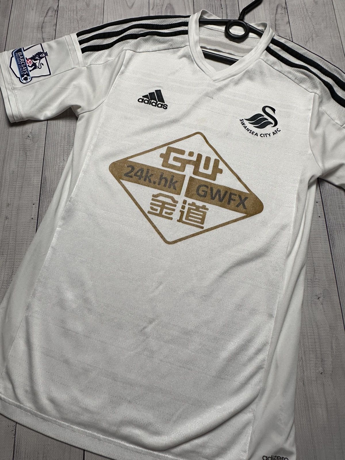 Adidas × Vintage Vintage adidas Swansea soccer jersey size S Size US S / EU 44-46 / 1 - 2 Thumbnail