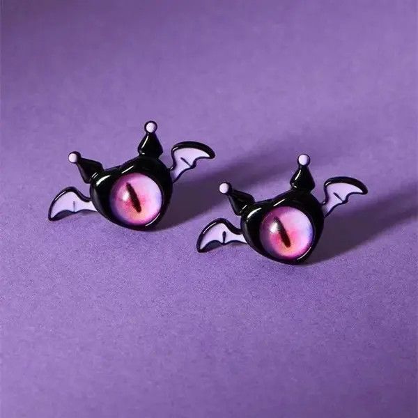 Designer × Japanese Brand Monster Wing Bat Eye Stud Earrings Size ONE SIZE - 1 Thumbnail