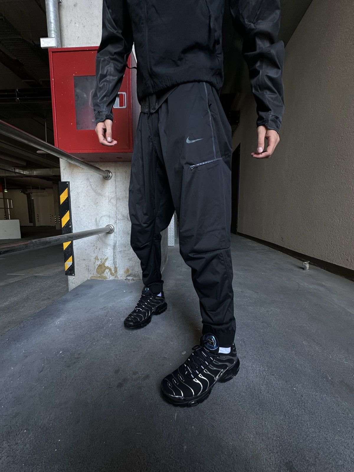 Nike Nike Running Devision track pants Storm Fit Adv reflective Size US 34 / EU 50 - 1 Thumbnail