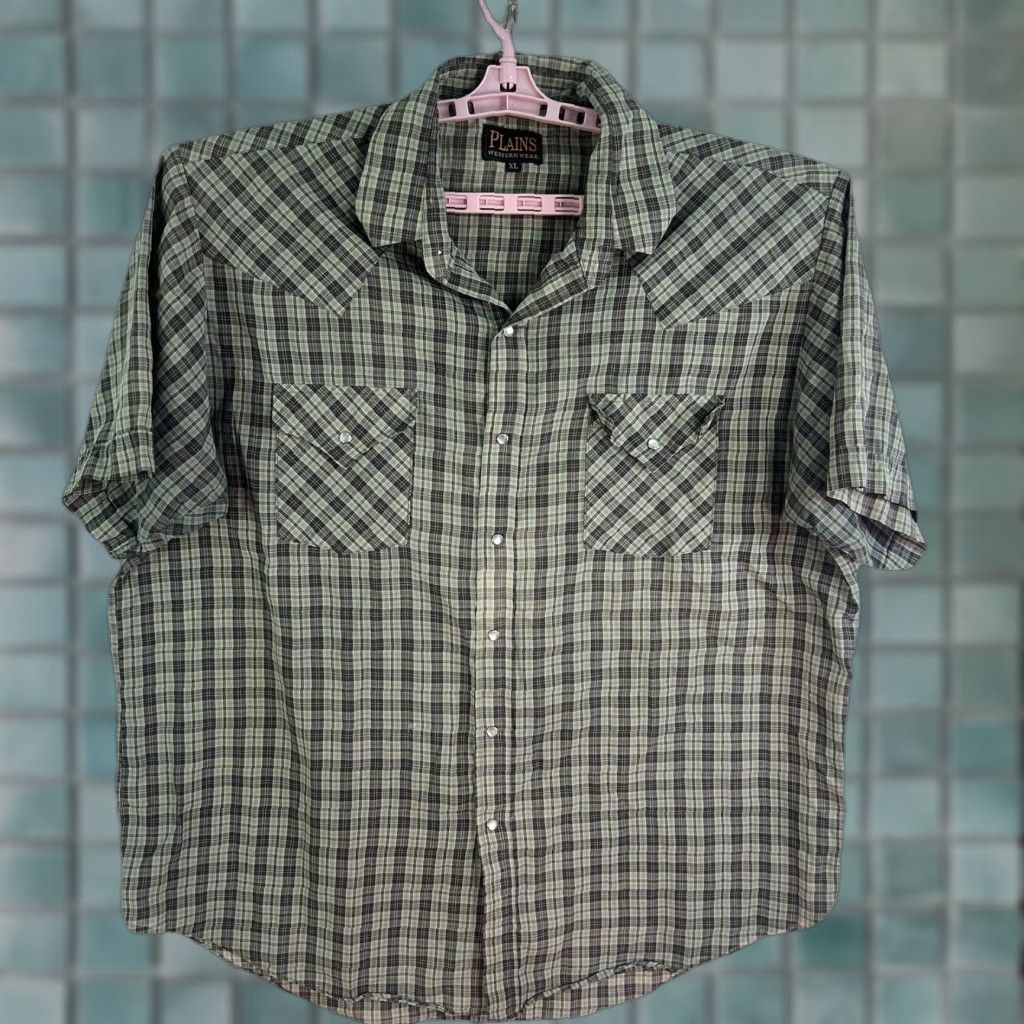 Vintage VINTAGE Plains Westernwear Plaid Pearl Snap Shirt Men’s XL Green Short Sleeve Work Shirt Mens XL Green Plaid Pearl Snap Western Vintage Size US XL / EU 56 / 4 - 1 Thumbnail