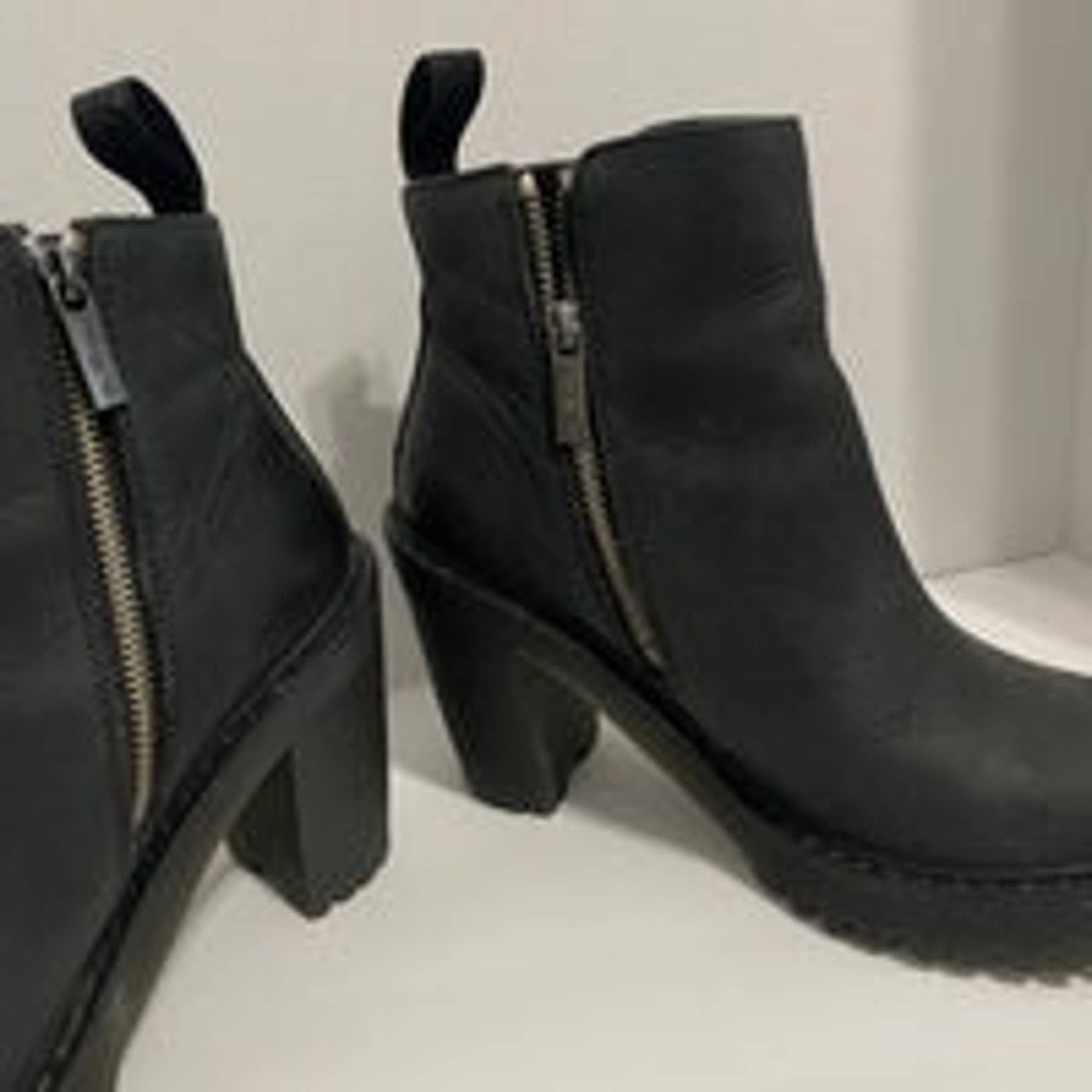 Dr. Martens Dr.Martens Magdalena Women’s Leather Heeled Chelsea Boots Size US 8 / IT 38 - 4 Thumbnail