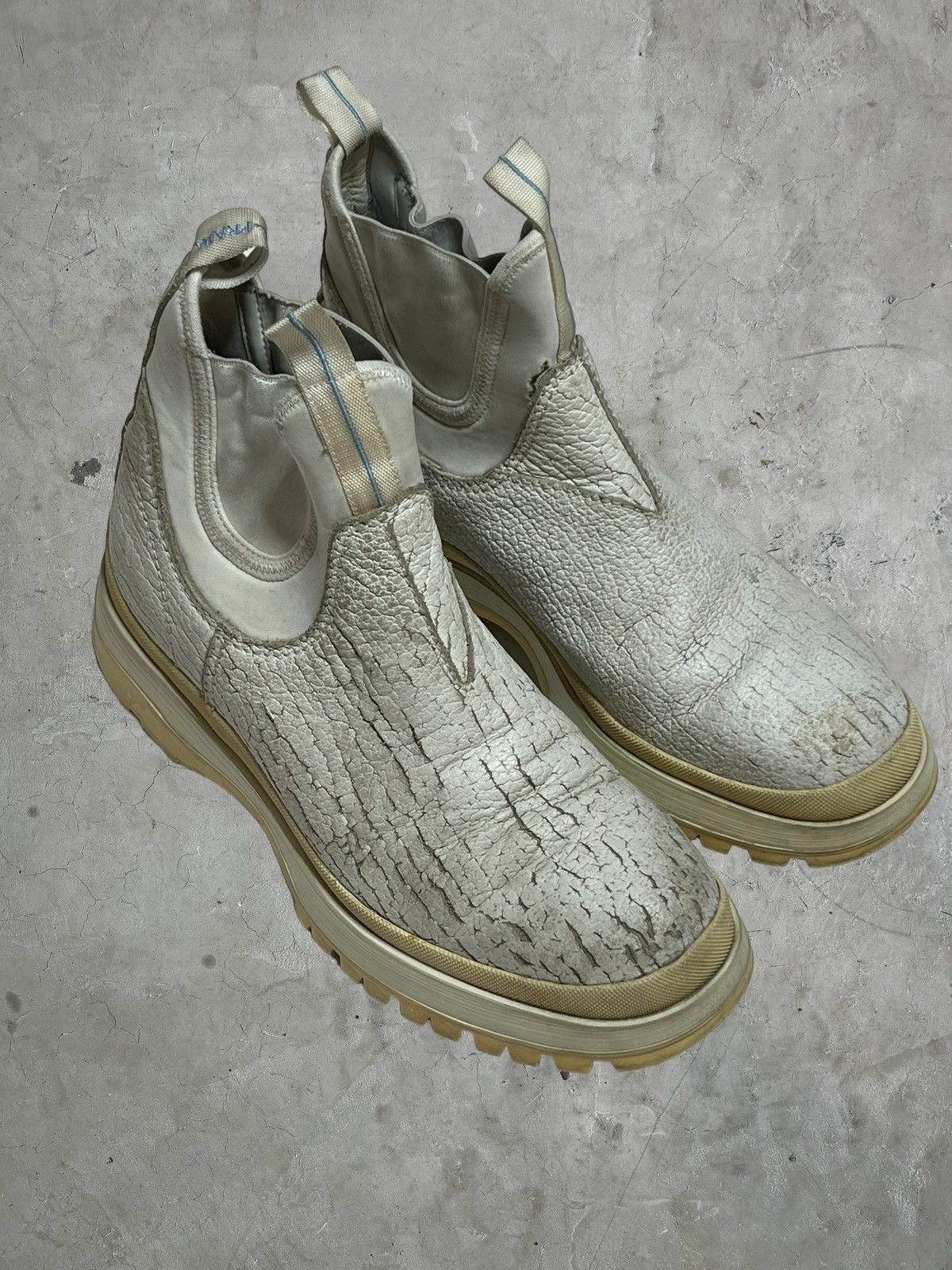 Prada AW/18 Prada ‘Brixxen’ Cracked Leather Boots Size US 9.5 / EU 42-43 - 2 Thumbnail