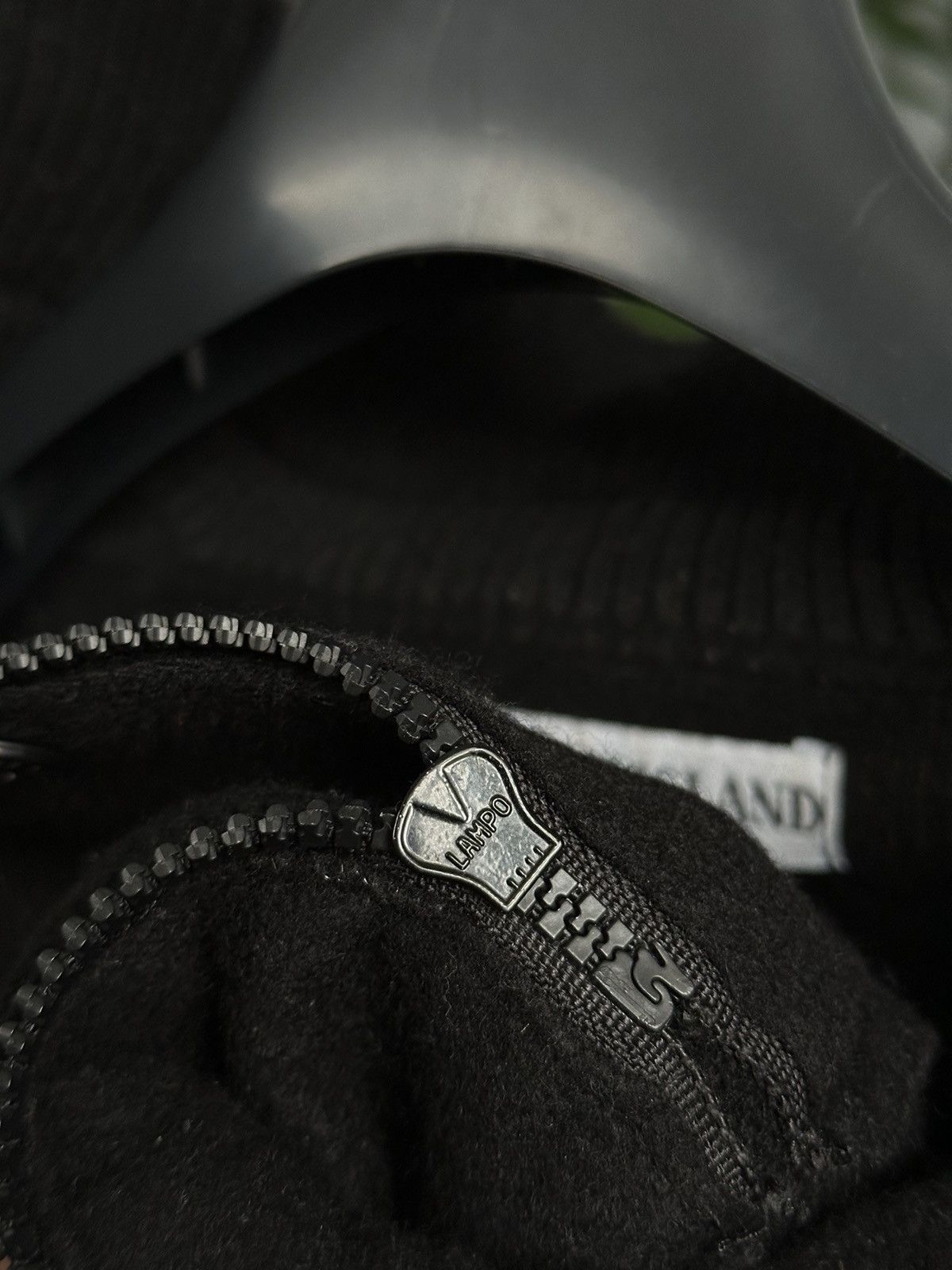 Stone Island Stone Island Black Half Lambswool Jumper Size US XL / EU 56 / 4 - 9 Thumbnail