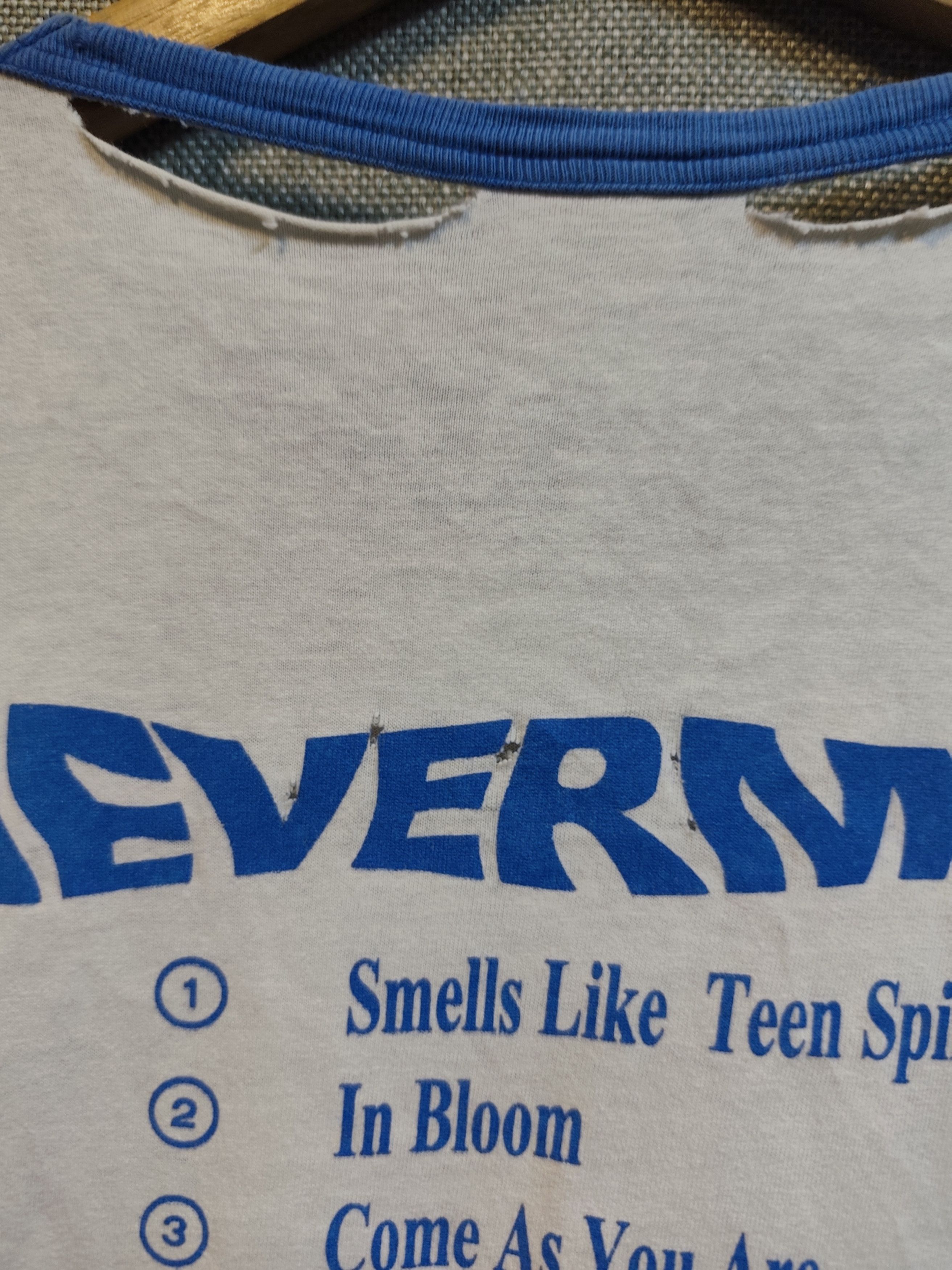 Nirvana Vintage Bootleg Nirvana Nevermind Distressed Size US S / EU 44-46 / 1 - 10 Thumbnail