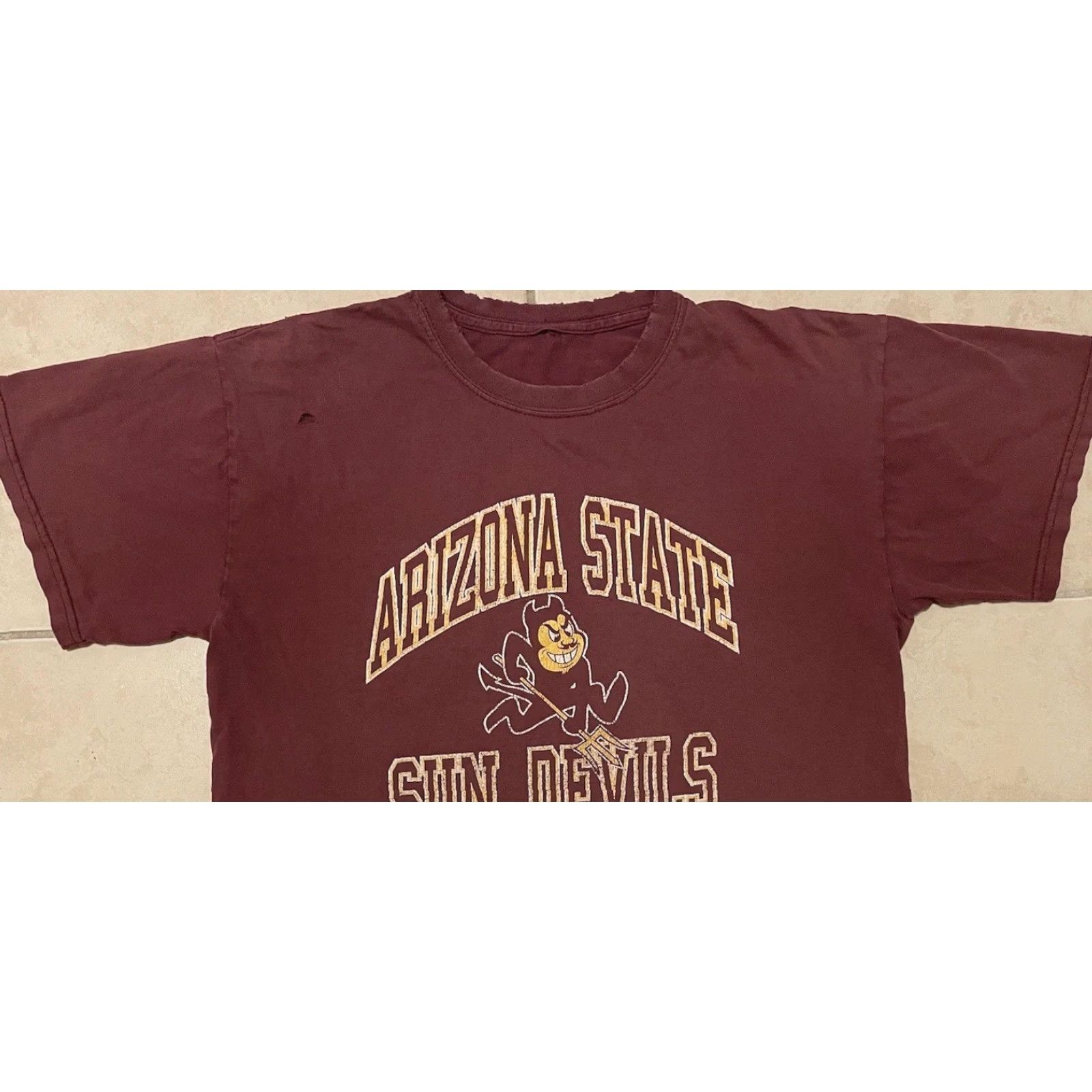 Vintage VINTAGE ASU Sun Devils T-Shirt S Red 90s Grunge Arizona State University PE College Sports Vintage Shirt Mens Size US S / EU 44-46 / 1 - 6 Thumbnail
