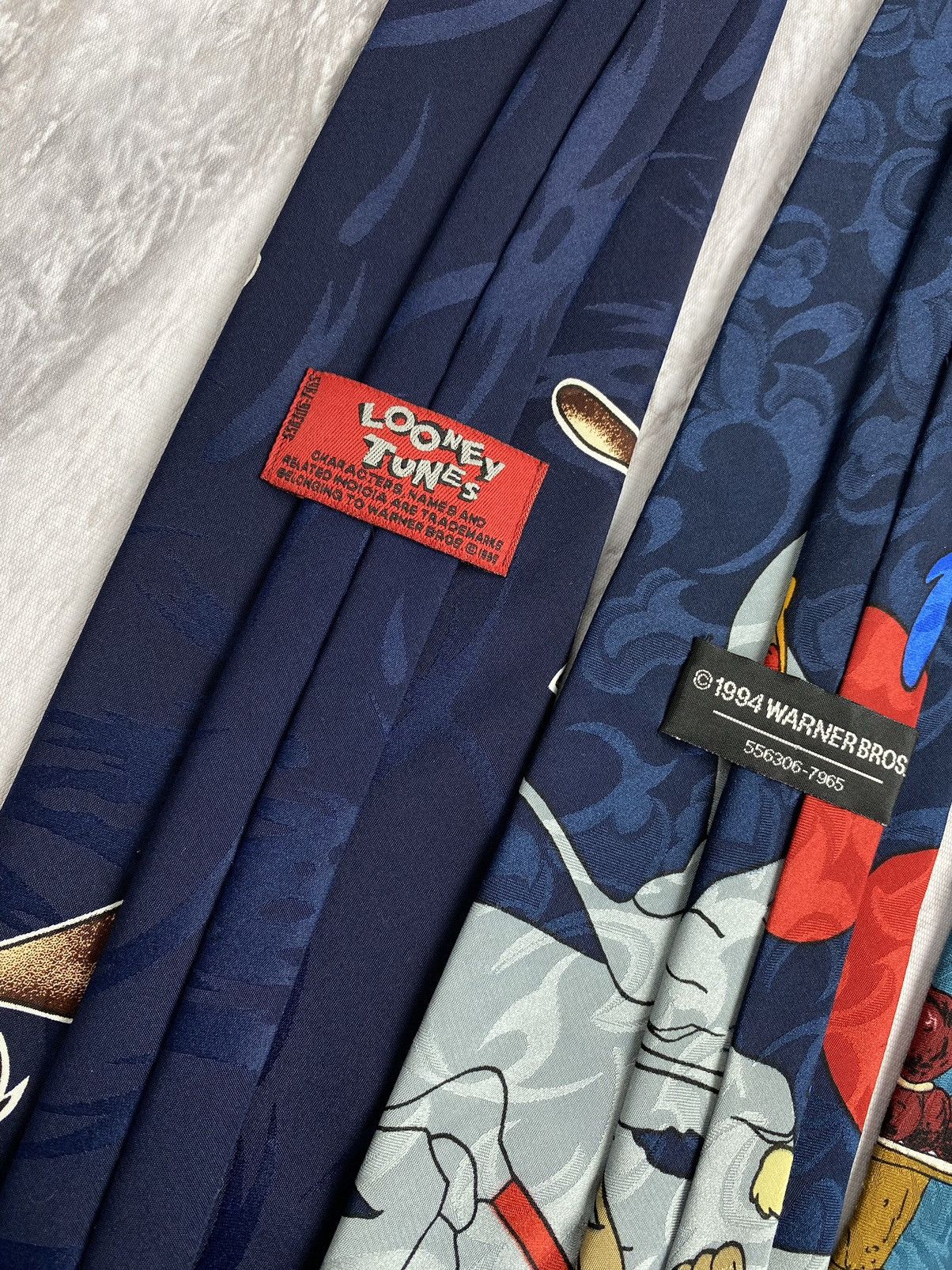 Warner Bros Lot of 5 Vintage 90s Looney Tunes Ties Warner Bros Cartoon Size ONE SIZE - 7 Thumbnail