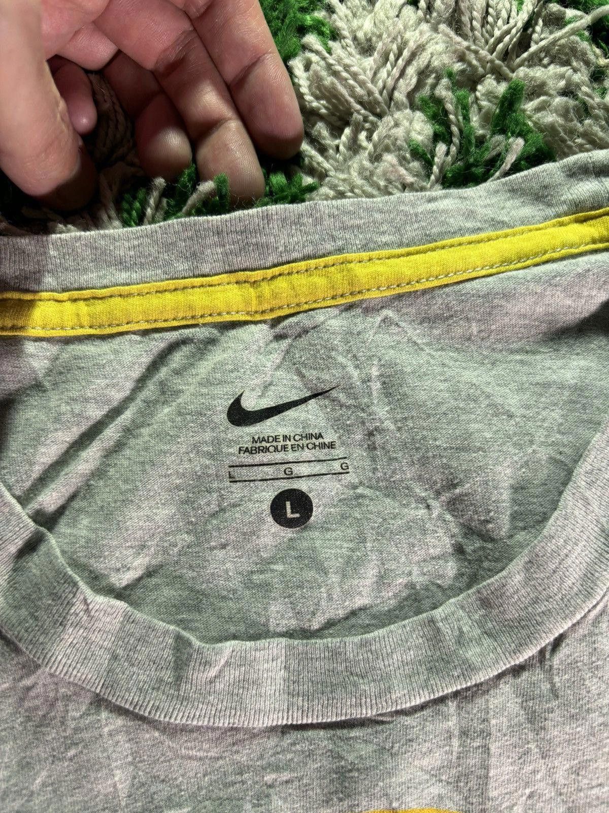 Nike 2010s Nike “Livestrong” Tee Size US L / EU 52-54 / 3 - 6 Thumbnail