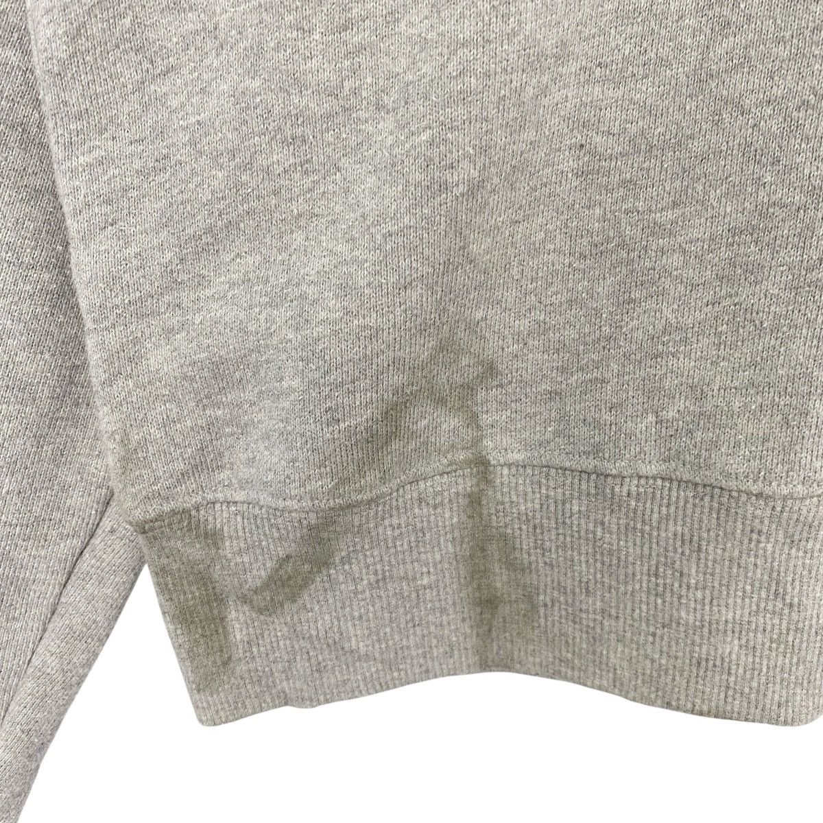 Vintage Vintage Disney Mickey Mouse Crewneck Sweatshirt Gray Size S Size US S / EU 44-46 / 1 - 4 Thumbnail