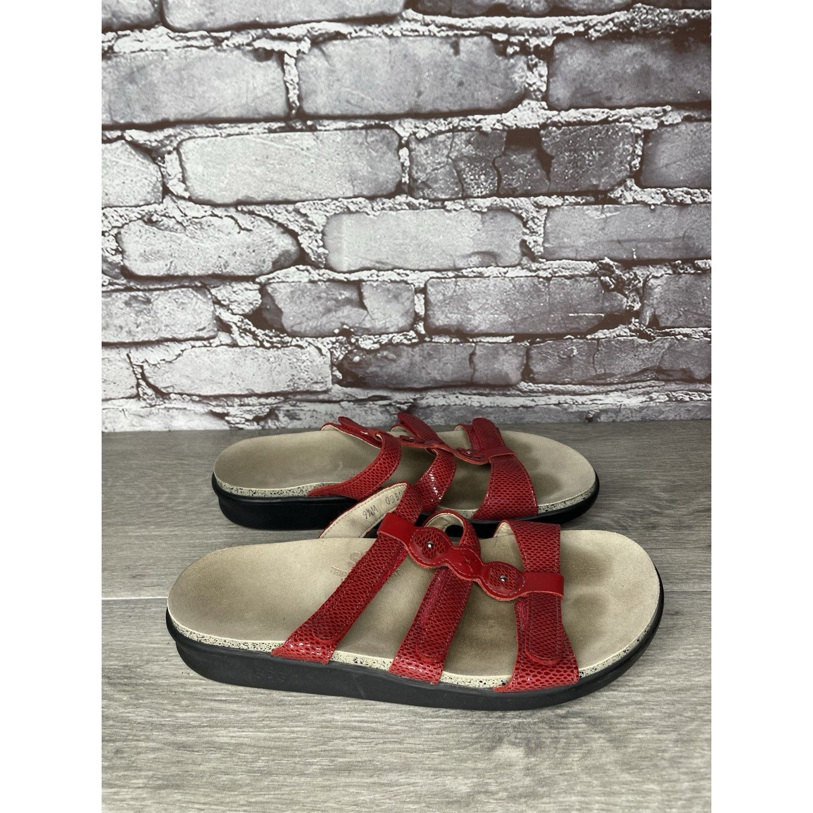 Other SAS Naples Red Leather Snakeskin Embossed 3 Strap Sandals Wo Size US 9.5 / IT 39.5 - 13 Thumbnail