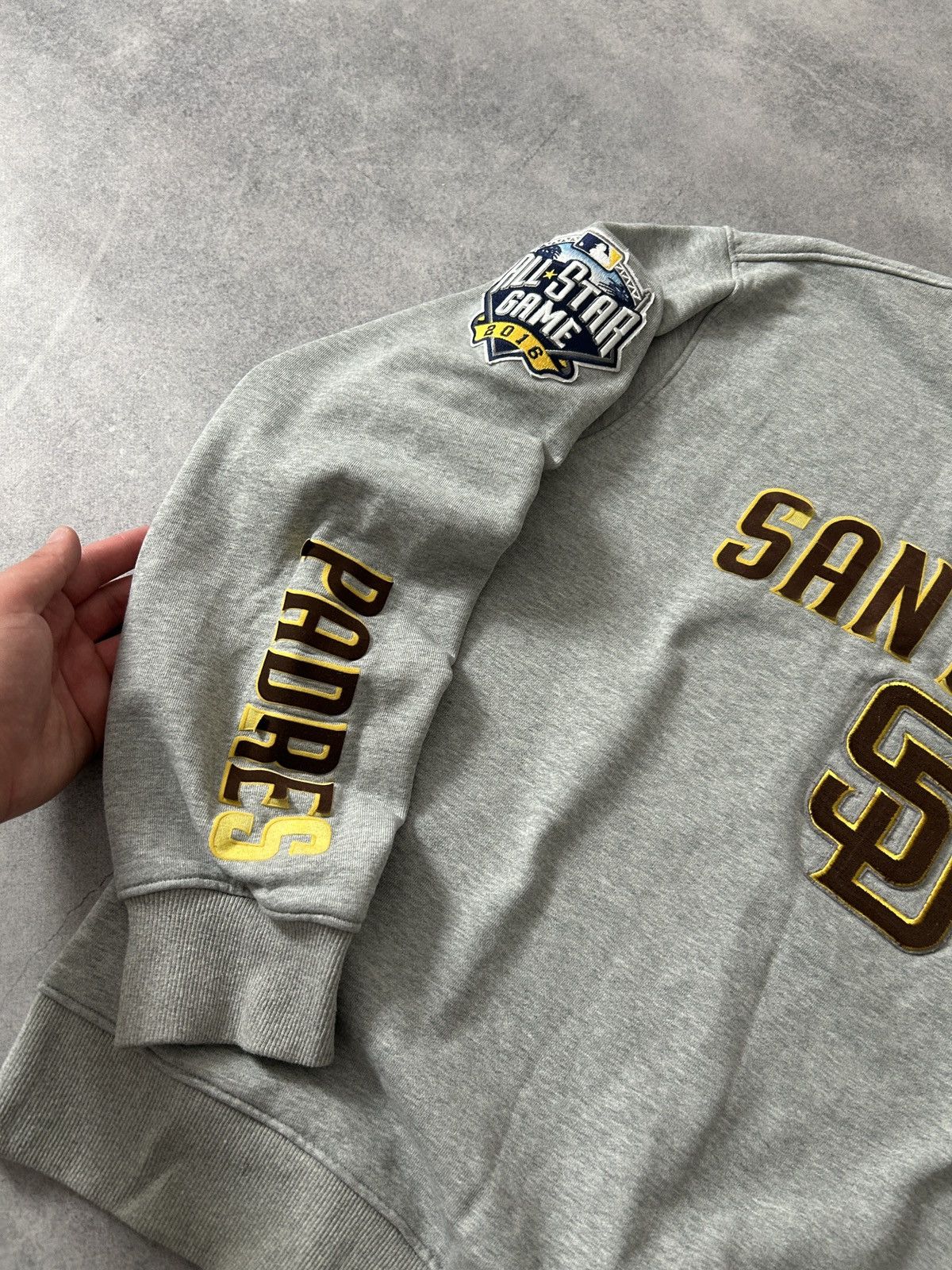 MLB Men's San Diego Padres Pro Standard Heathered GraySweatshirt Size US XL / EU 56 / 4 - 3 Thumbnail