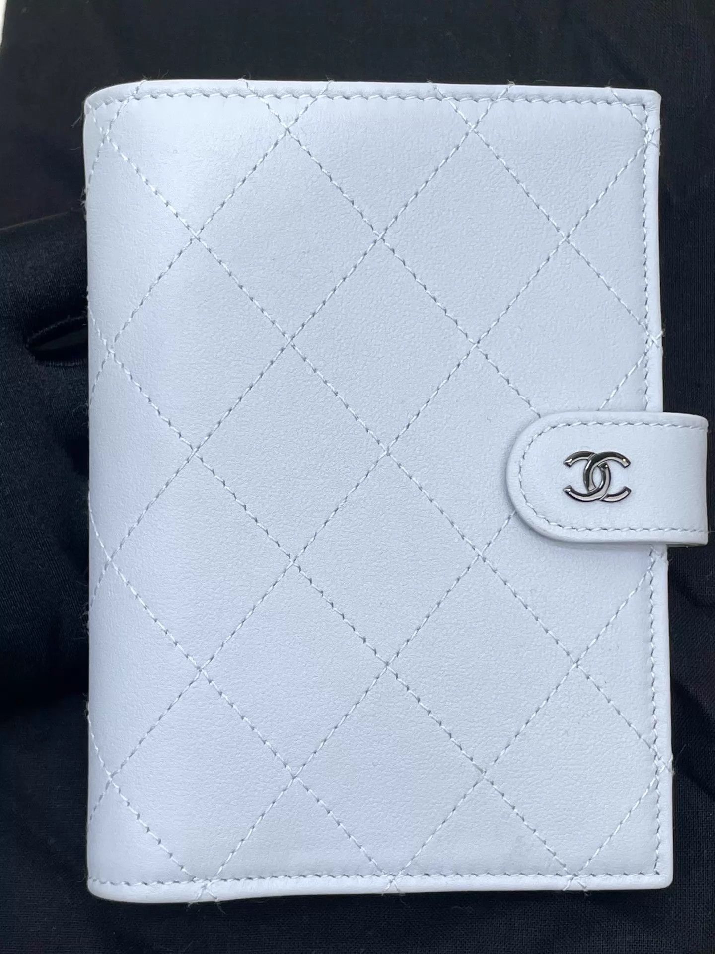Chanel Chanel 24P Charcoal Passport Cardholder 98N Size ONE SIZE - 2 Thumbnail